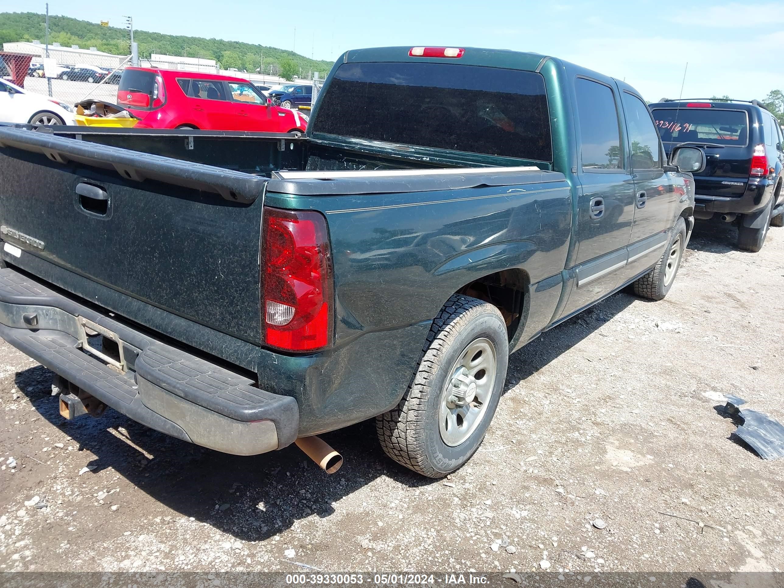 Photo 3 VIN: 2GCEC13TX61175328 - CHEVROLET SILVERADO 