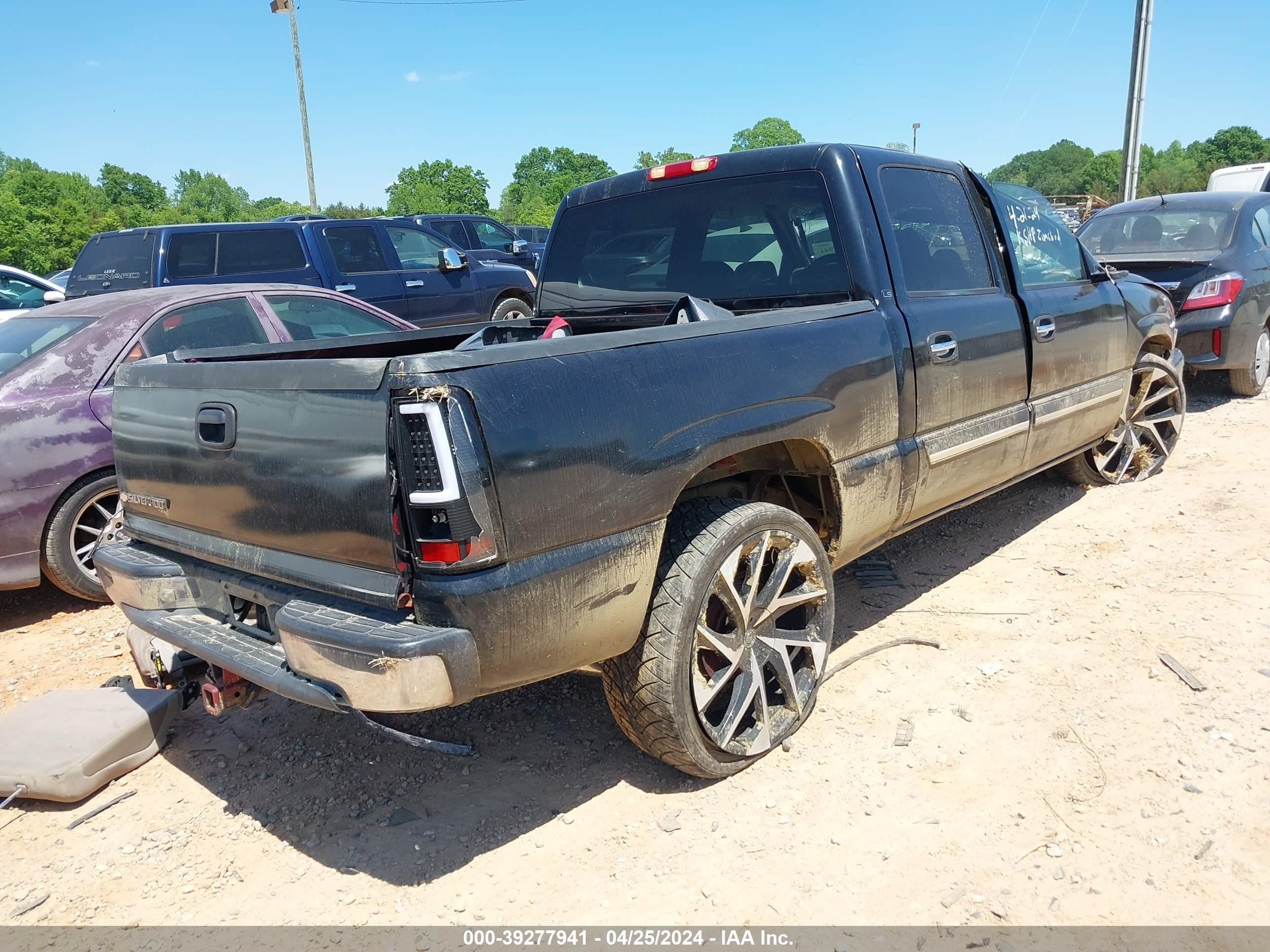 Photo 3 VIN: 2GCEC13V261353377 - CHEVROLET SILVERADO 