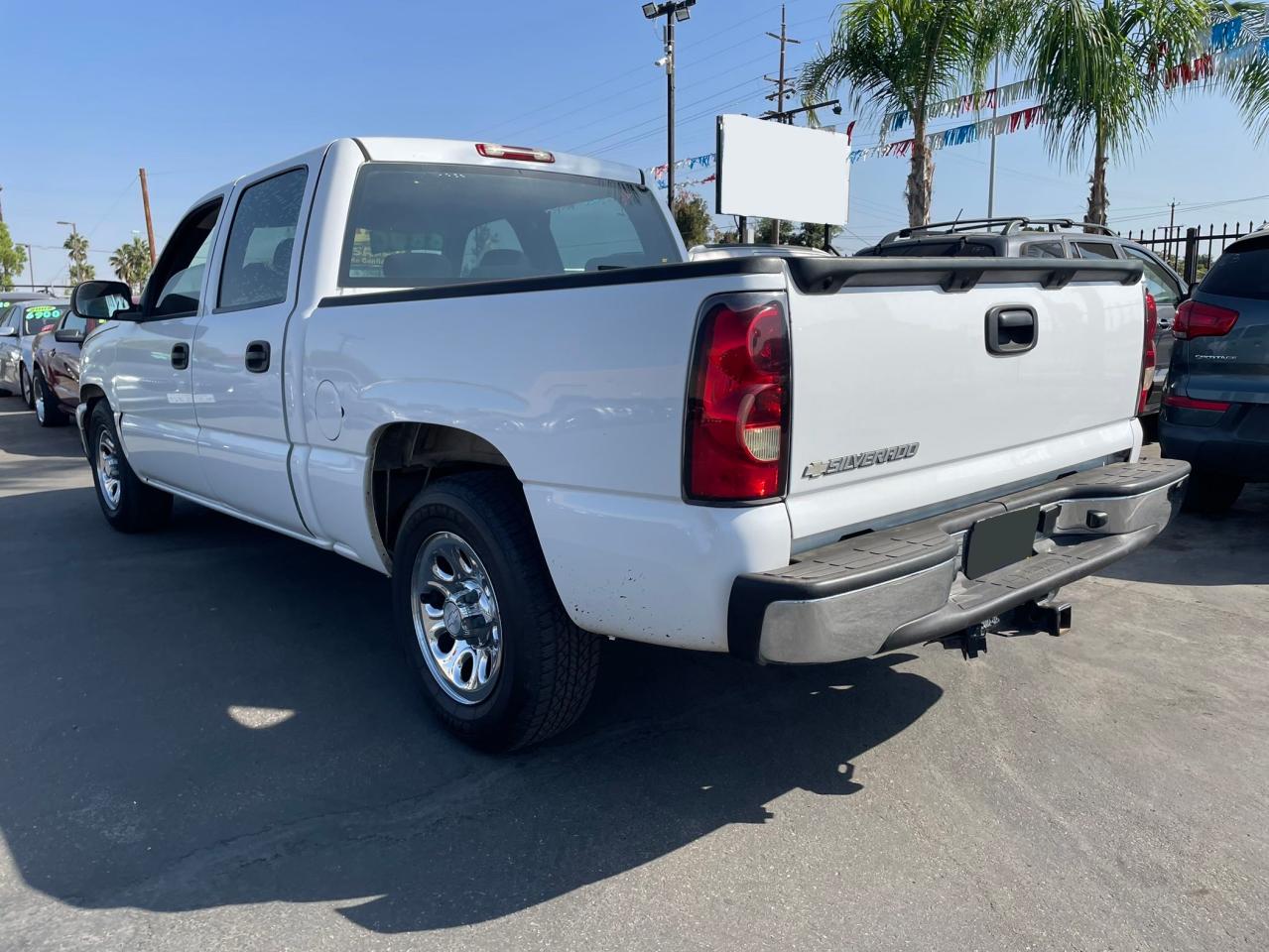 Photo 2 VIN: 2GCEC13V471104886 - CHEVROLET SILVERADO 