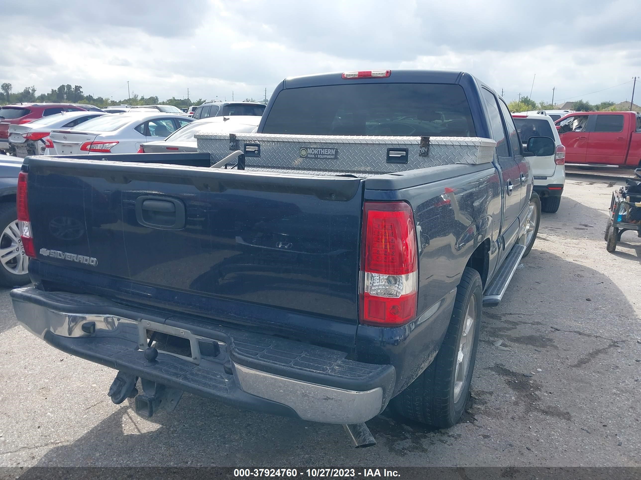 Photo 3 VIN: 2GCEC13V471127441 - CHEVROLET SILVERADO 