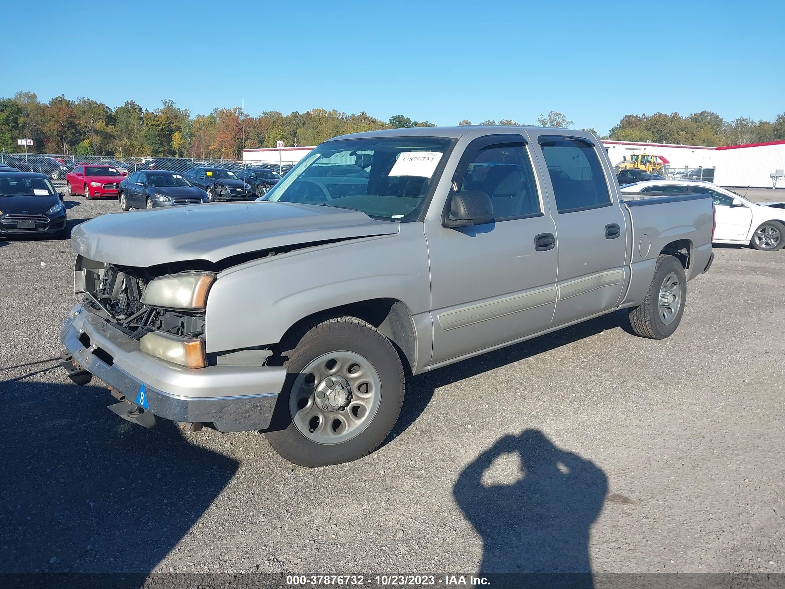 Photo 1 VIN: 2GCEC13V861200759 - CHEVROLET SILVERADO 