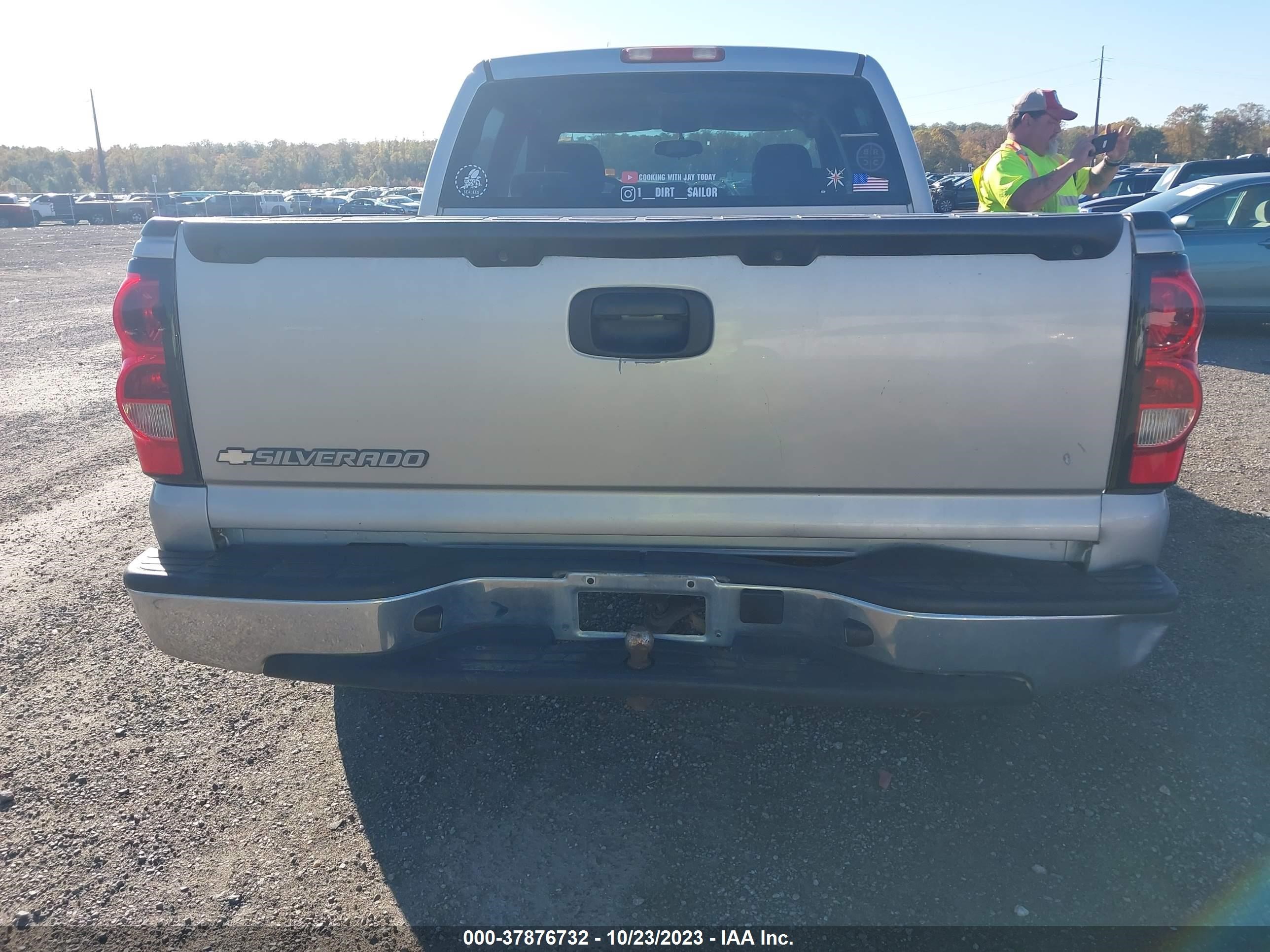 Photo 15 VIN: 2GCEC13V861200759 - CHEVROLET SILVERADO 