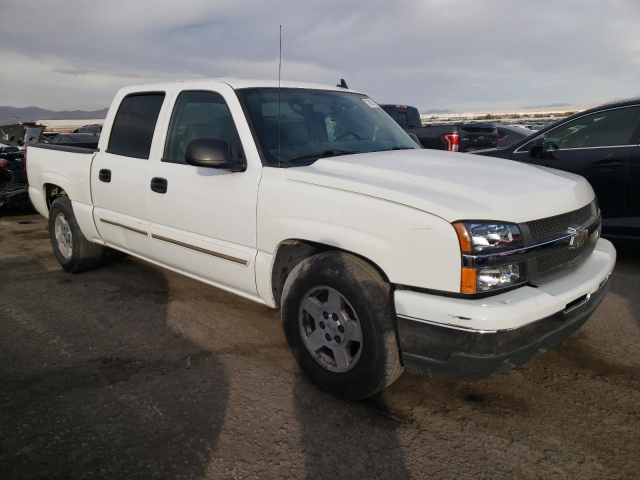 Photo 3 VIN: 2GCEC13Z461304913 - CHEVROLET SILVERADO 