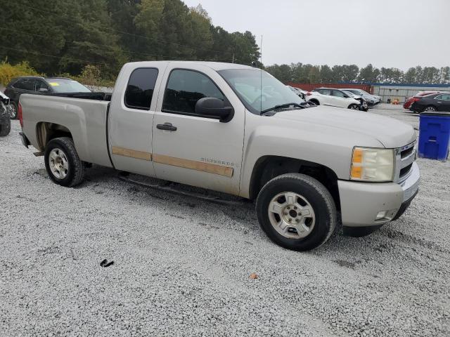 Photo 3 VIN: 2GCEC19C171646808 - CHEVROLET SILVERADO 