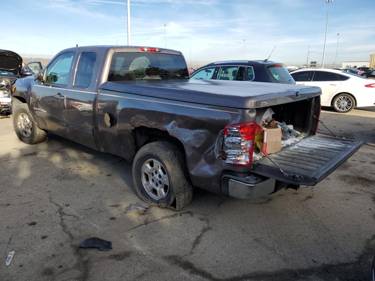 Photo 1 VIN: 2GCEC19C371579970 - CHEVROLET SILVERADO 