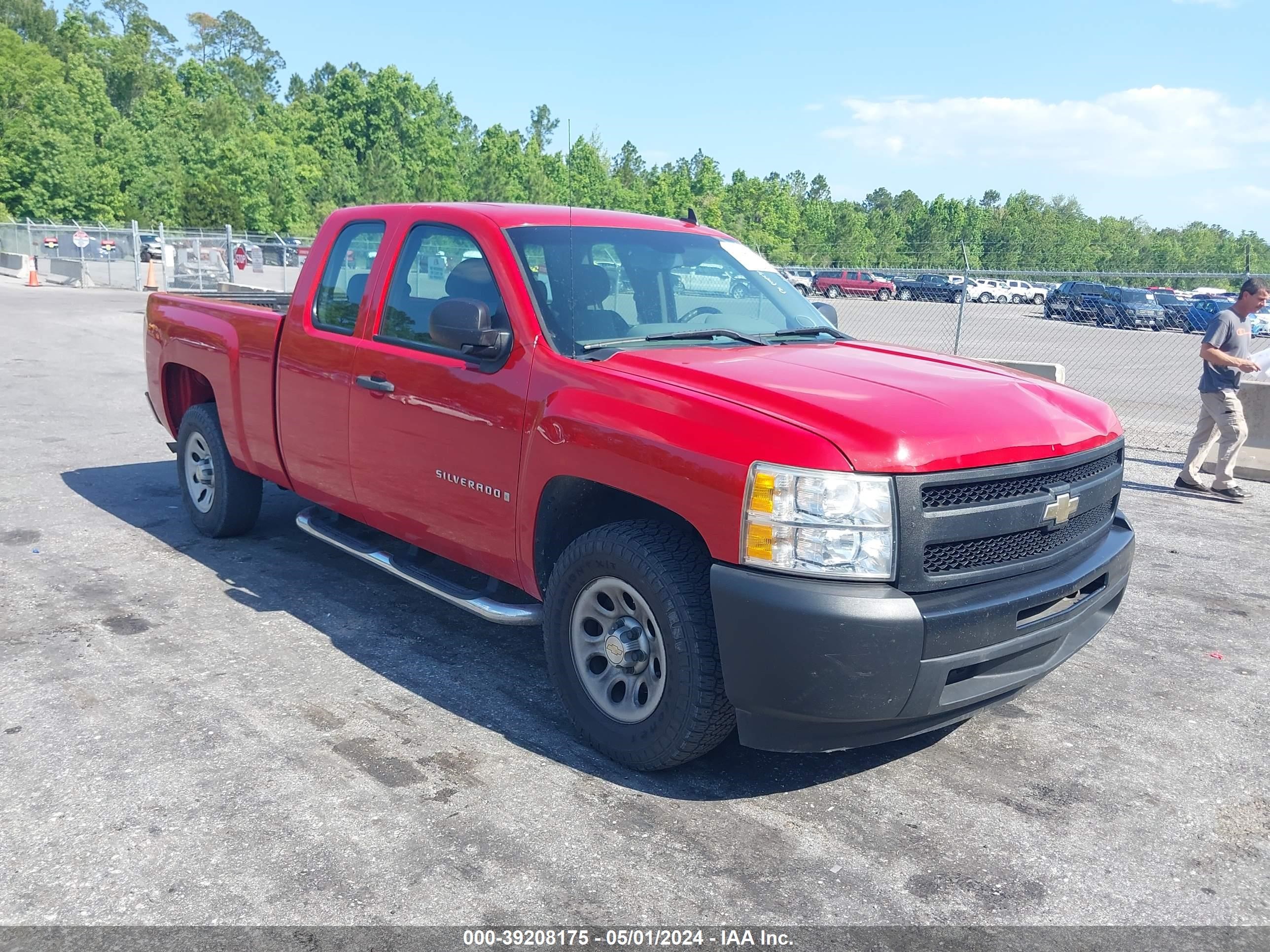 Photo 2 VIN: 2GCEC19C391116598 - CHEVROLET SILVERADO 