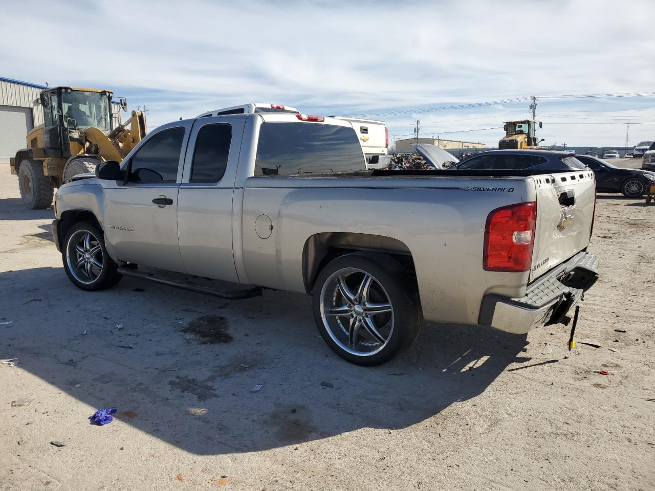 Photo 1 VIN: 2GCEC19C571569926 - CHEVROLET SILVERADO 