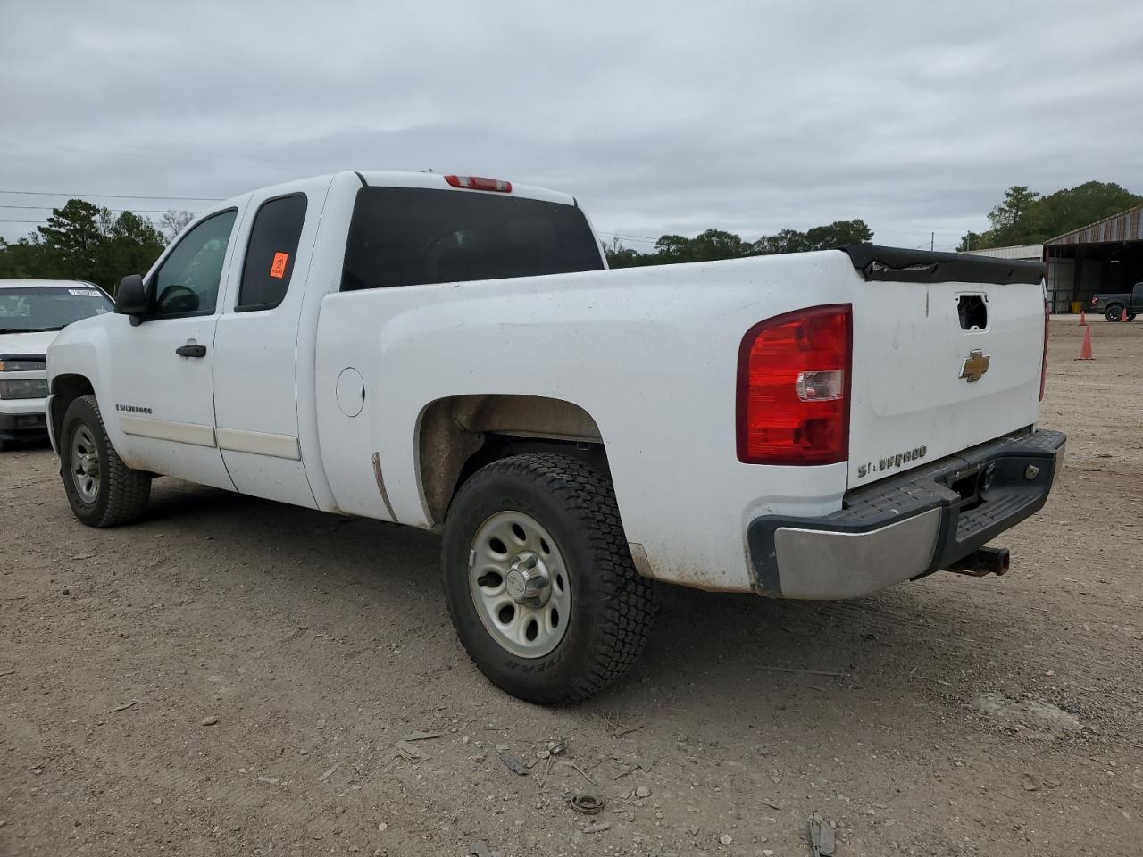 Photo 1 VIN: 2GCEC19C571676166 - CHEVROLET SILVERADO 