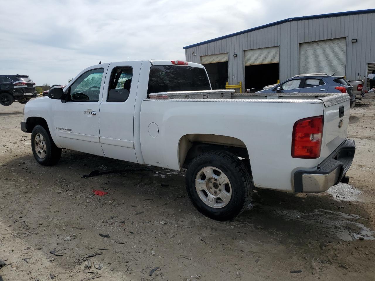 Photo 1 VIN: 2GCEC19C671729490 - CHEVROLET SILVERADO 