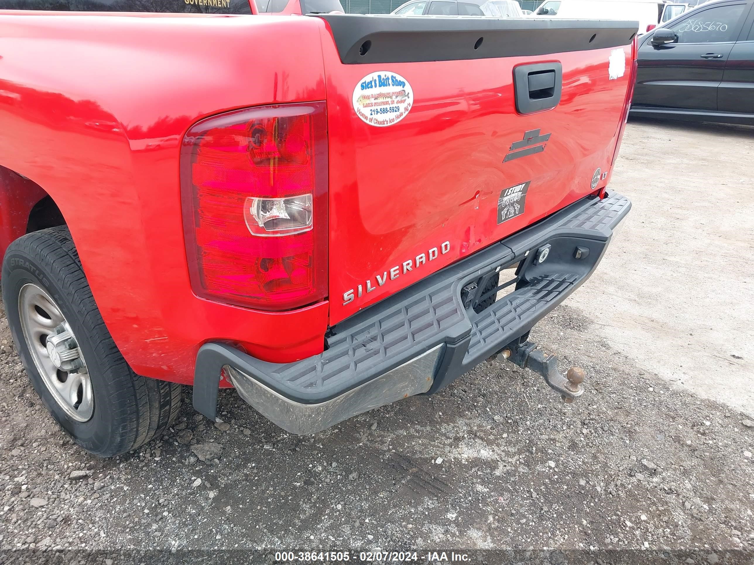 Photo 5 VIN: 2GCEC19C681251346 - CHEVROLET SILVERADO 