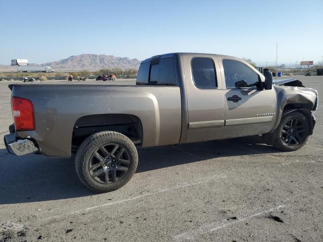 Photo 2 VIN: 2GCEC19C771707076 - CHEVROLET SILVERADO 