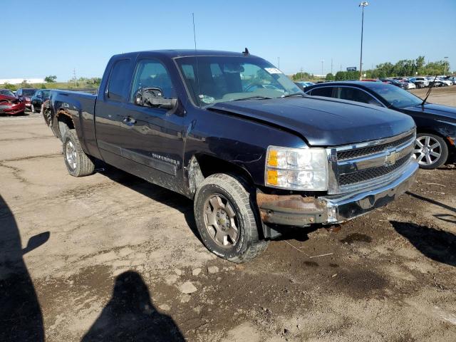 Photo 3 VIN: 2GCEC19C981315380 - CHEVROLET SILVERADO 