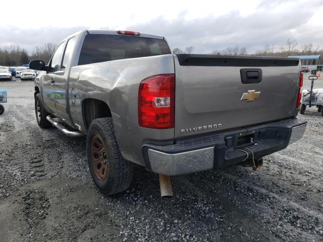 Photo 2 VIN: 2GCEC19CX81108402 - CHEVROLET SILVERADO 