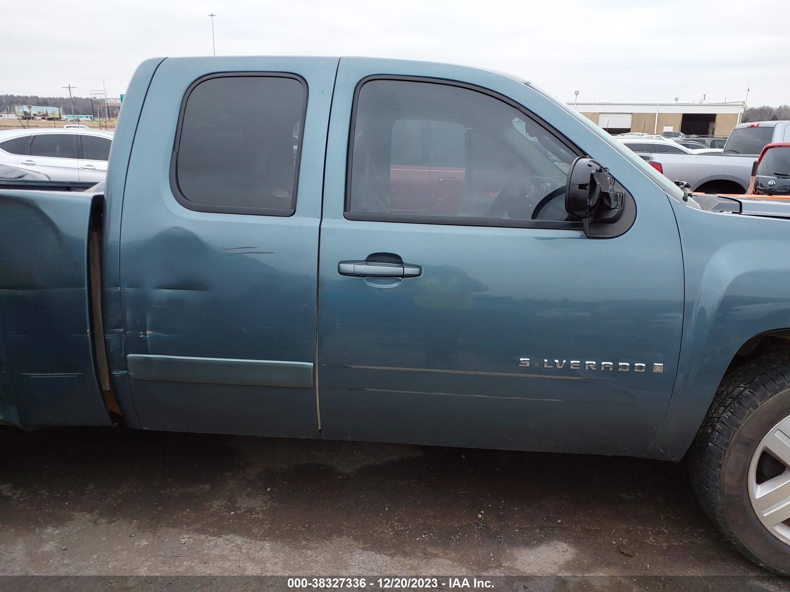 Photo 13 VIN: 2GCEC19J081242530 - CHEVROLET SILVERADO 