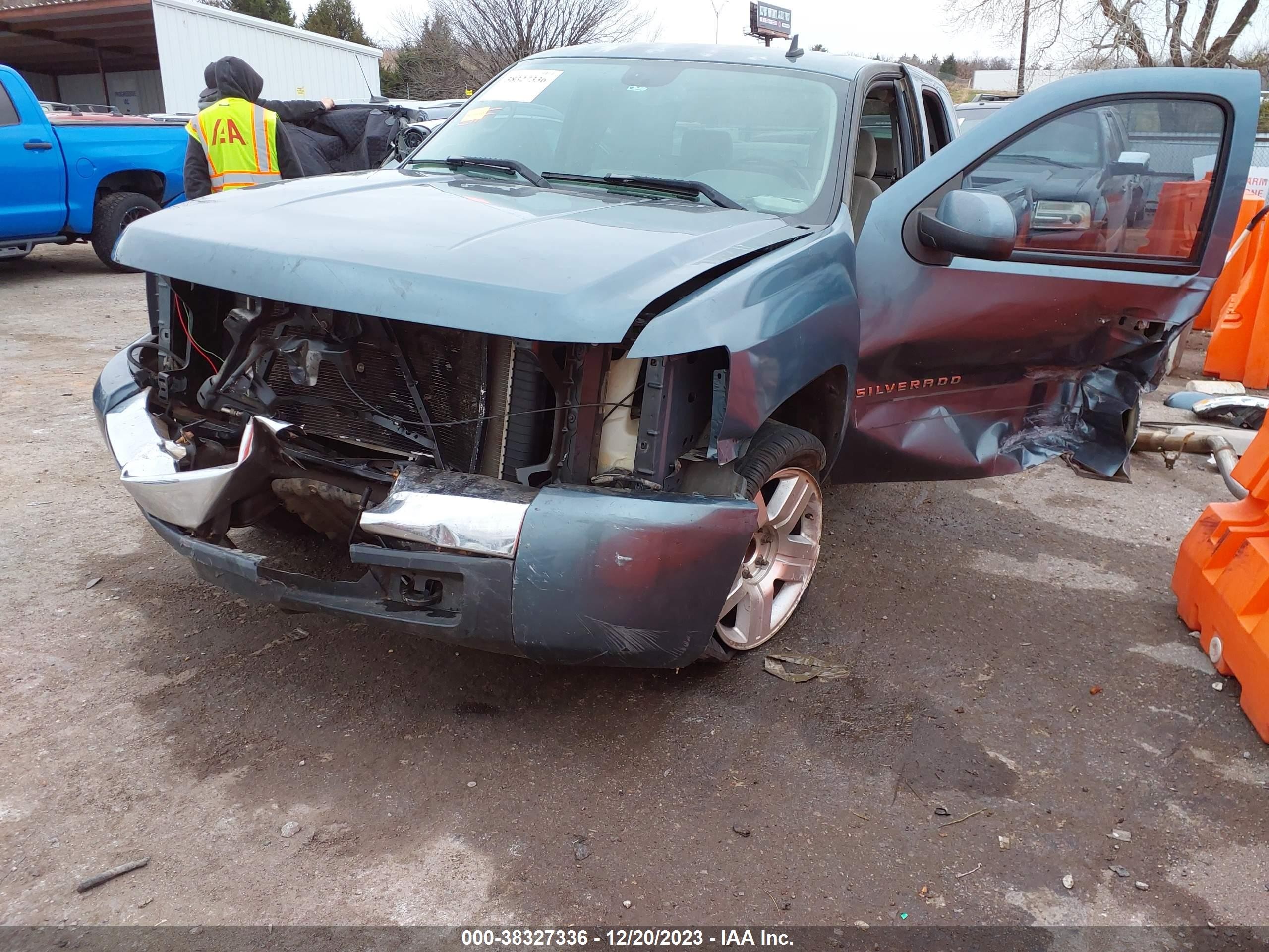 Photo 5 VIN: 2GCEC19J081242530 - CHEVROLET SILVERADO 