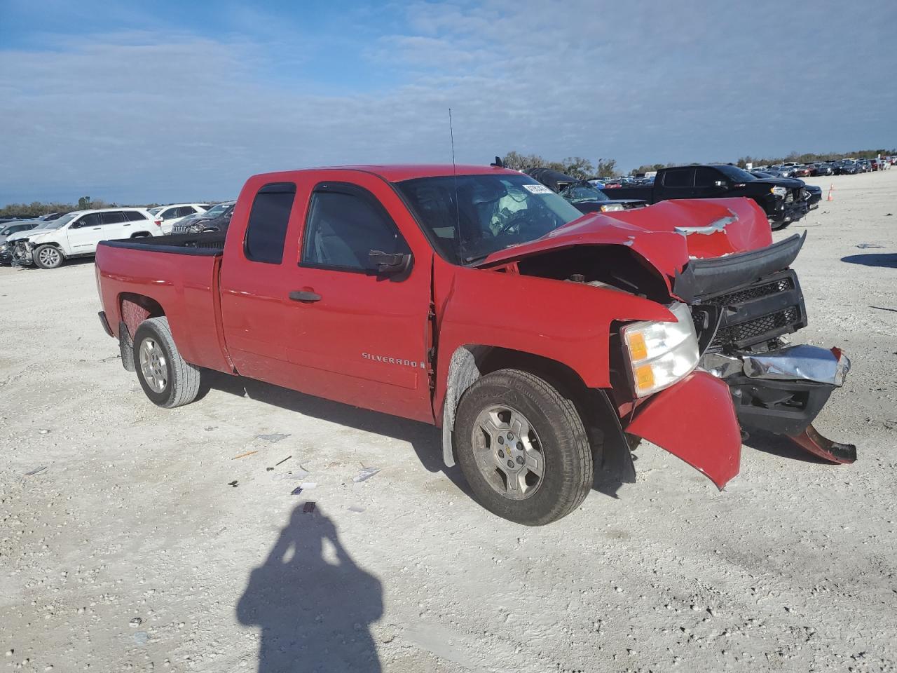 Photo 3 VIN: 2GCEC19J381268569 - GMC SIERRA 