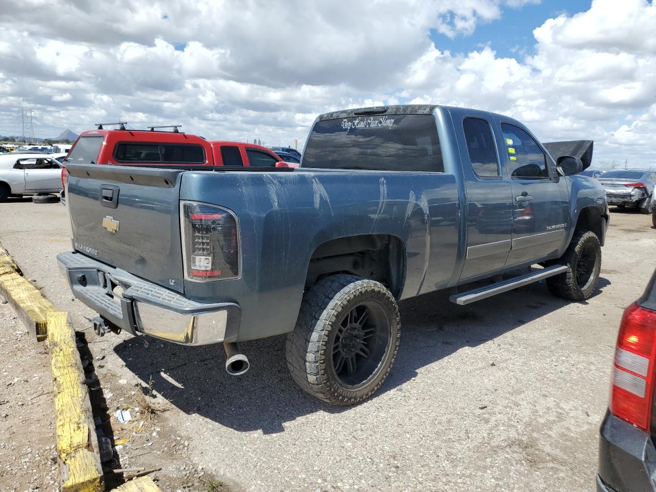 Photo 2 VIN: 2GCEC19J681275046 - CHEVROLET SILVERADO 