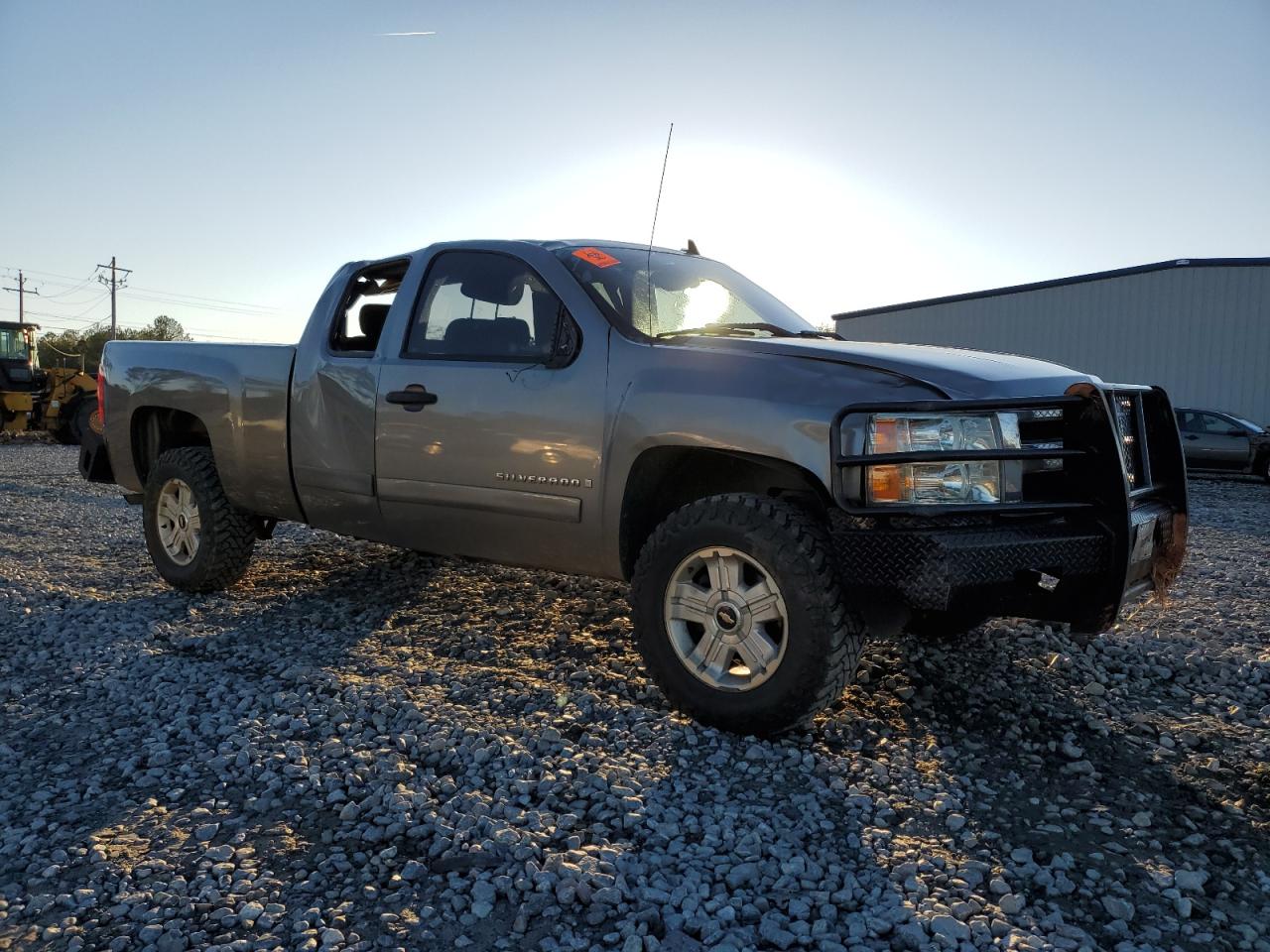 Photo 3 VIN: 2GCEC19JX81280878 - CHEVROLET SILVERADO 