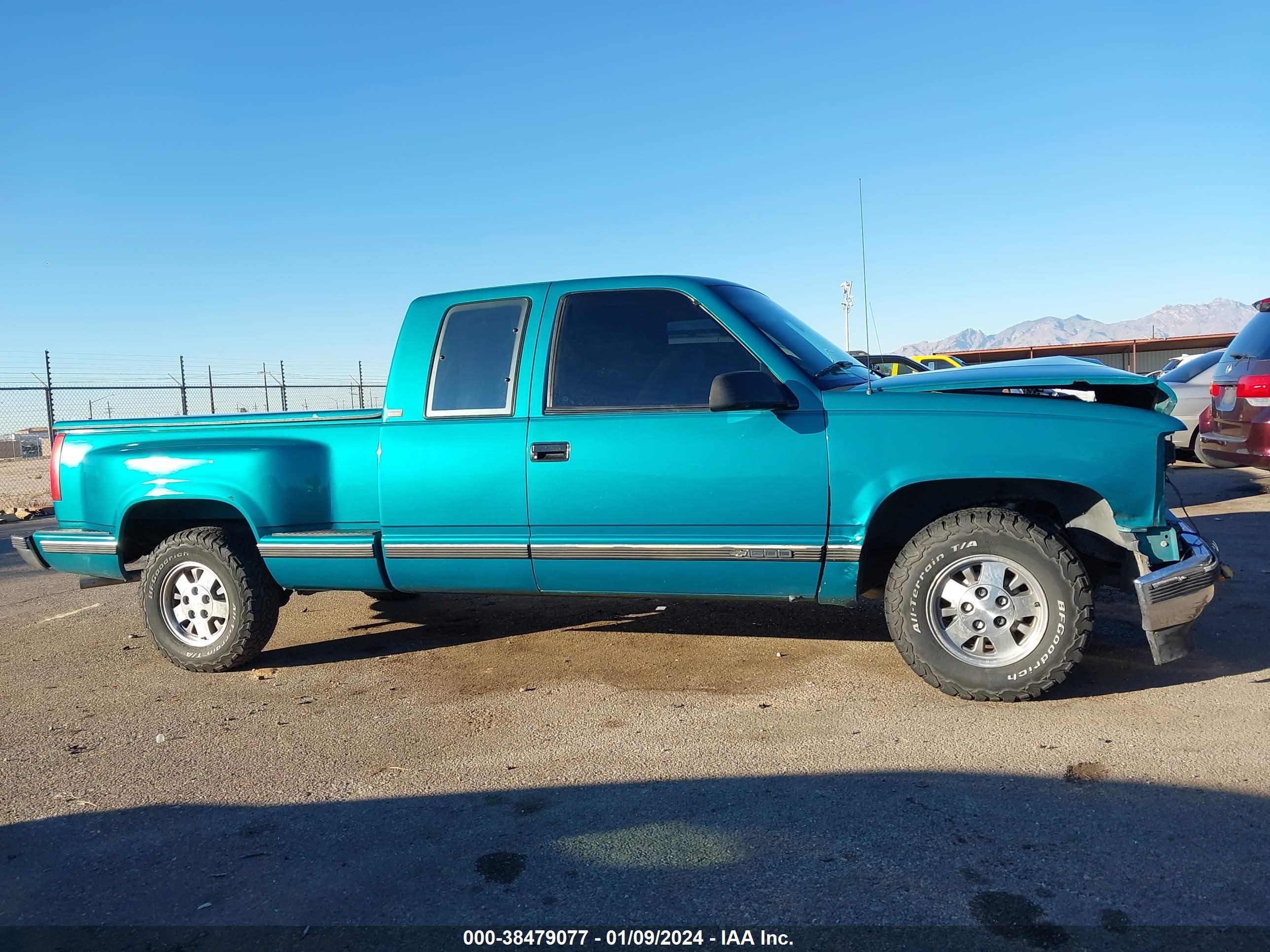 Photo 12 VIN: 2GCEC19K7R1165424 - CHEVROLET GMT-400 