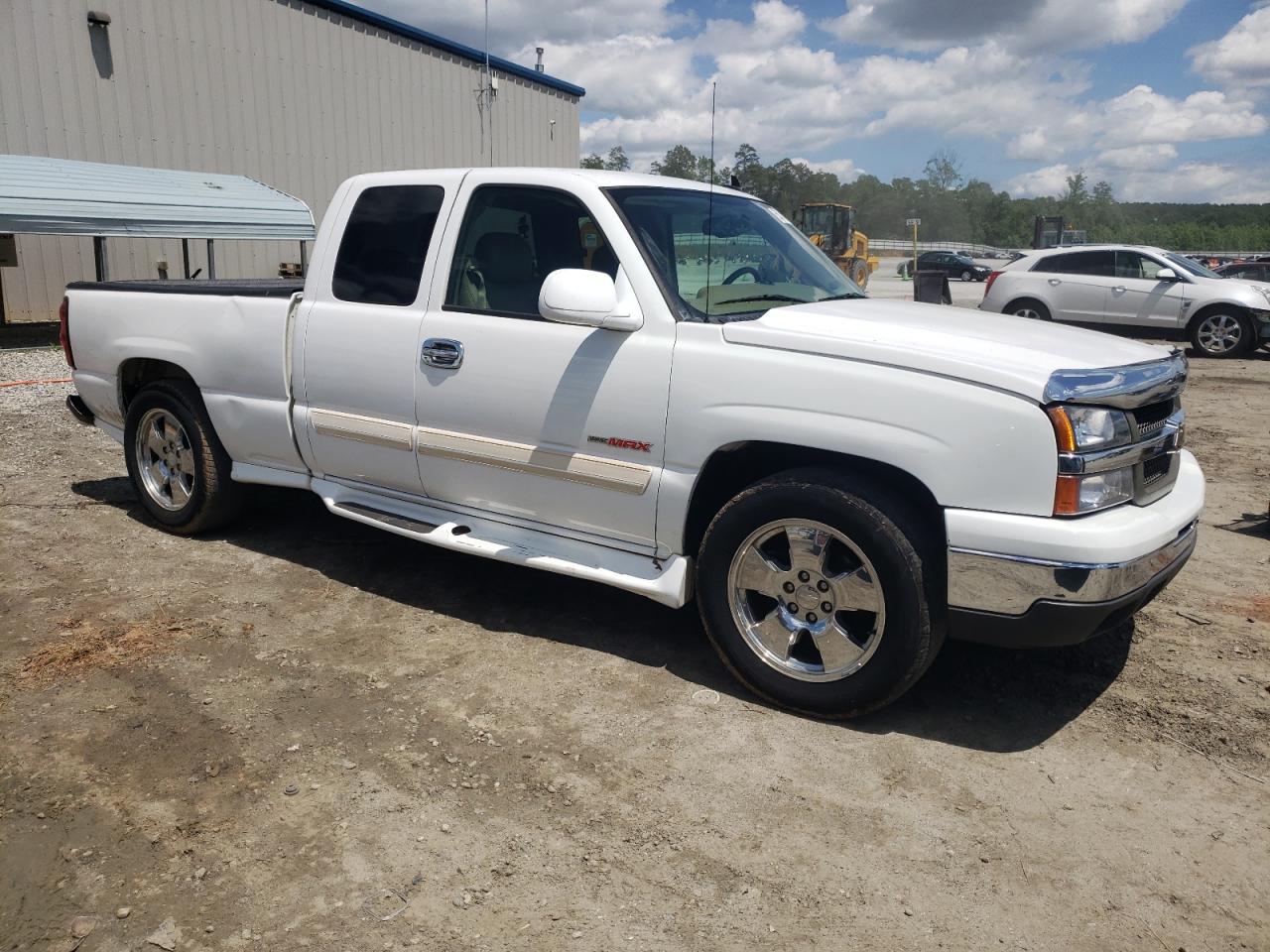 Photo 3 VIN: 2GCEC19N061139396 - CHEVROLET SILVERADO 