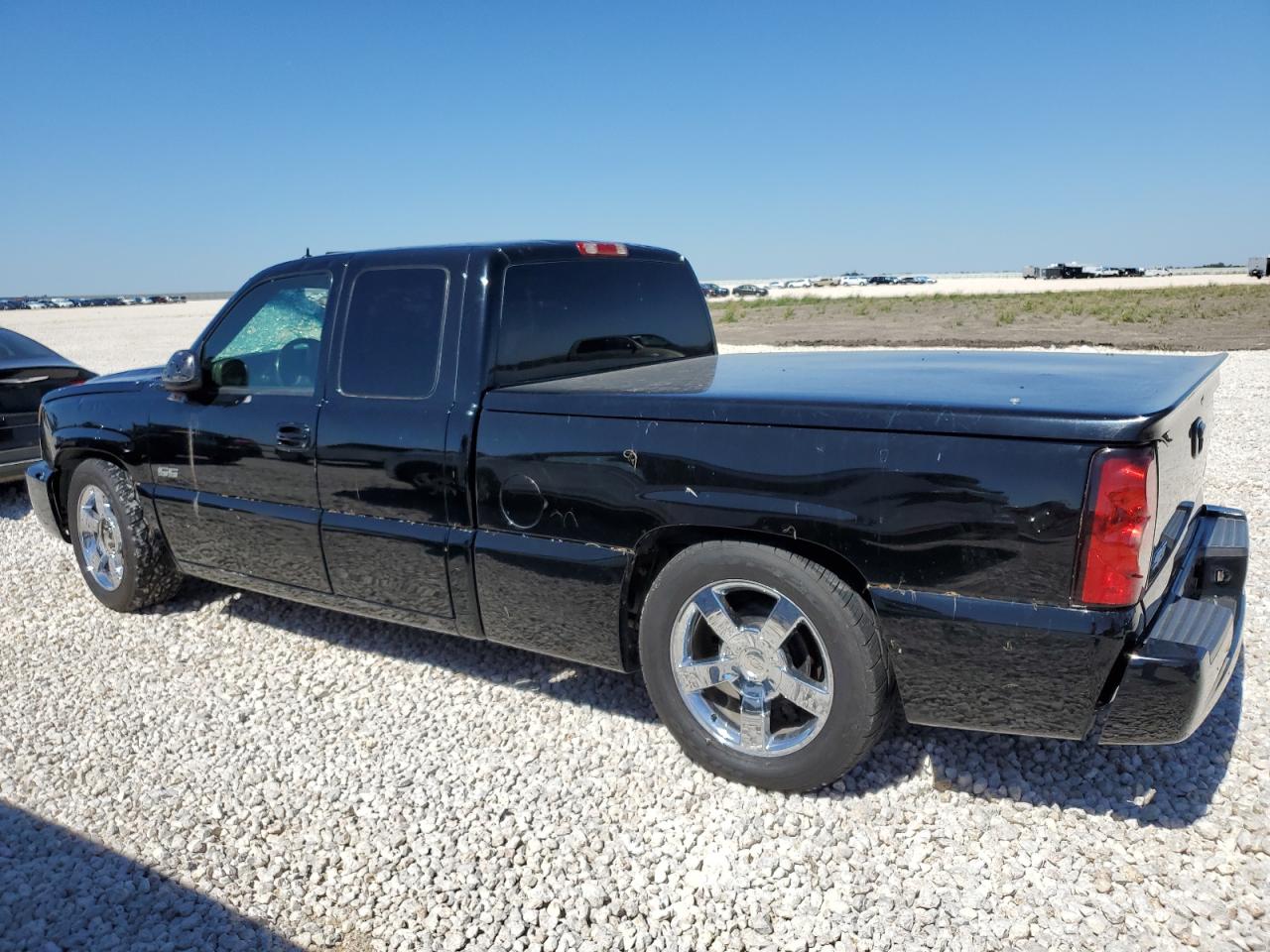 Photo 1 VIN: 2GCEC19N551304762 - CHEVROLET SILVERADO 