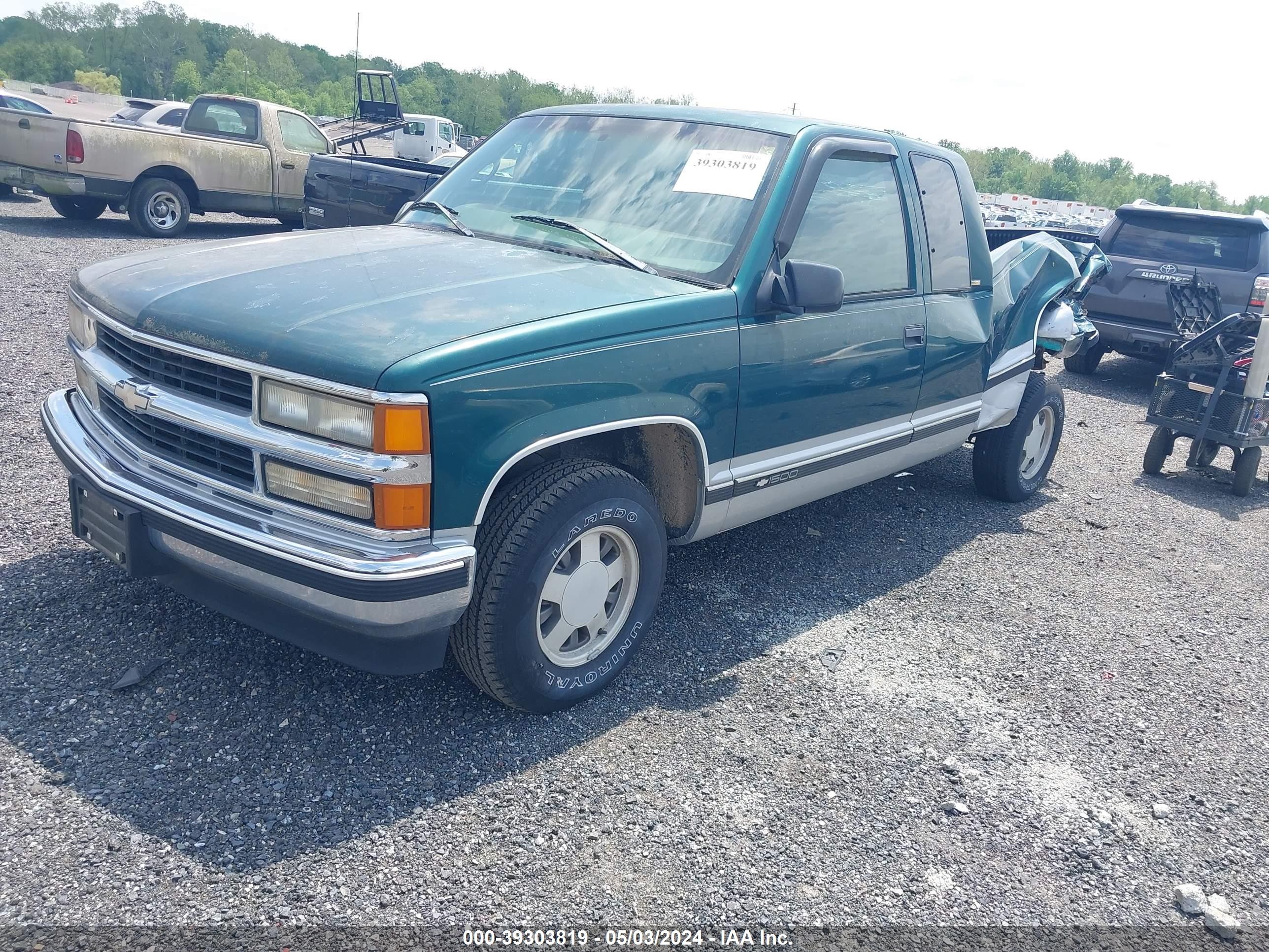 Photo 1 VIN: 2GCEC19R4V1248011 - CHEVROLET NULL 