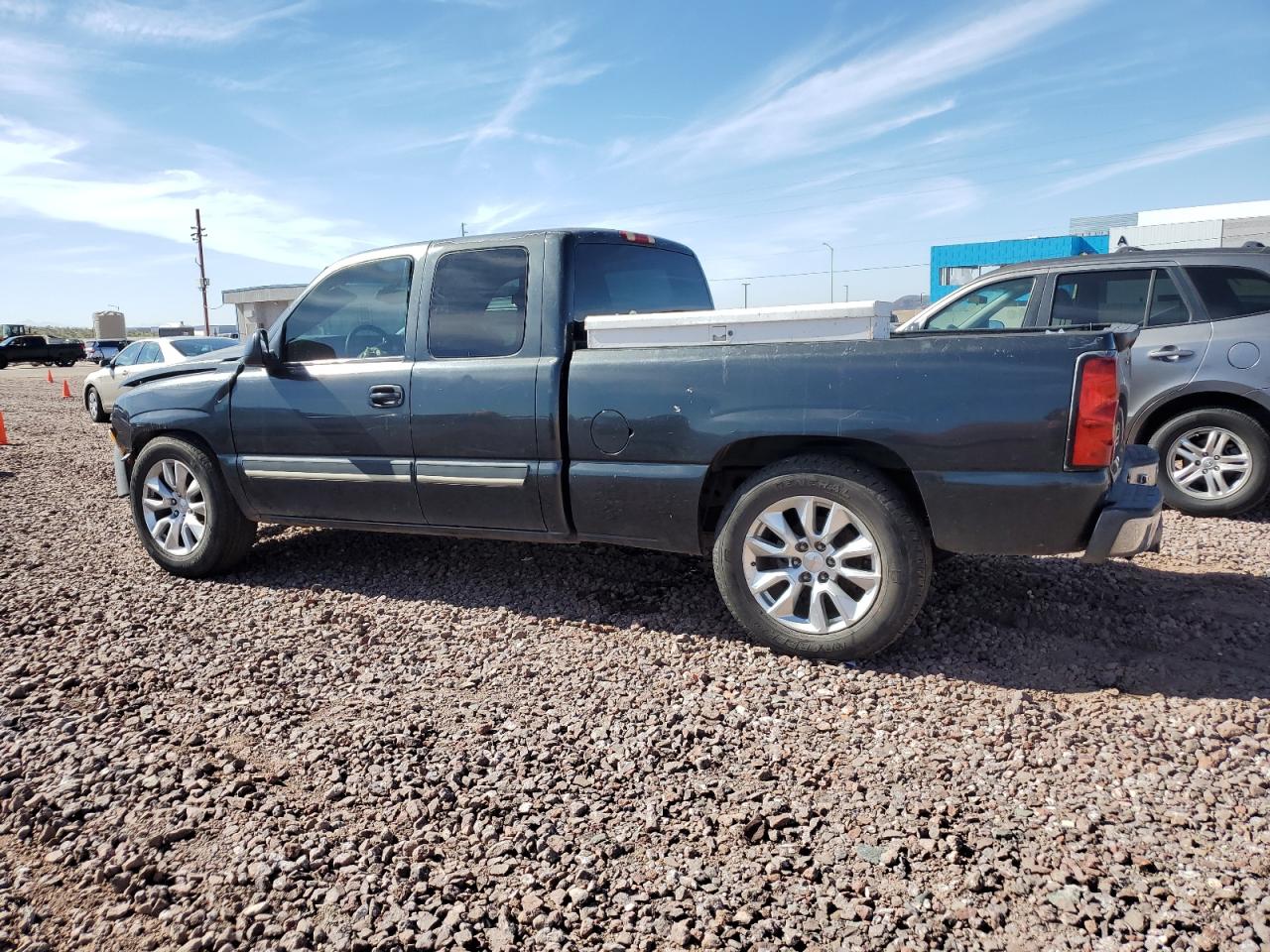 Photo 1 VIN: 2GCEC19T041190506 - CHEVROLET SILVERADO 