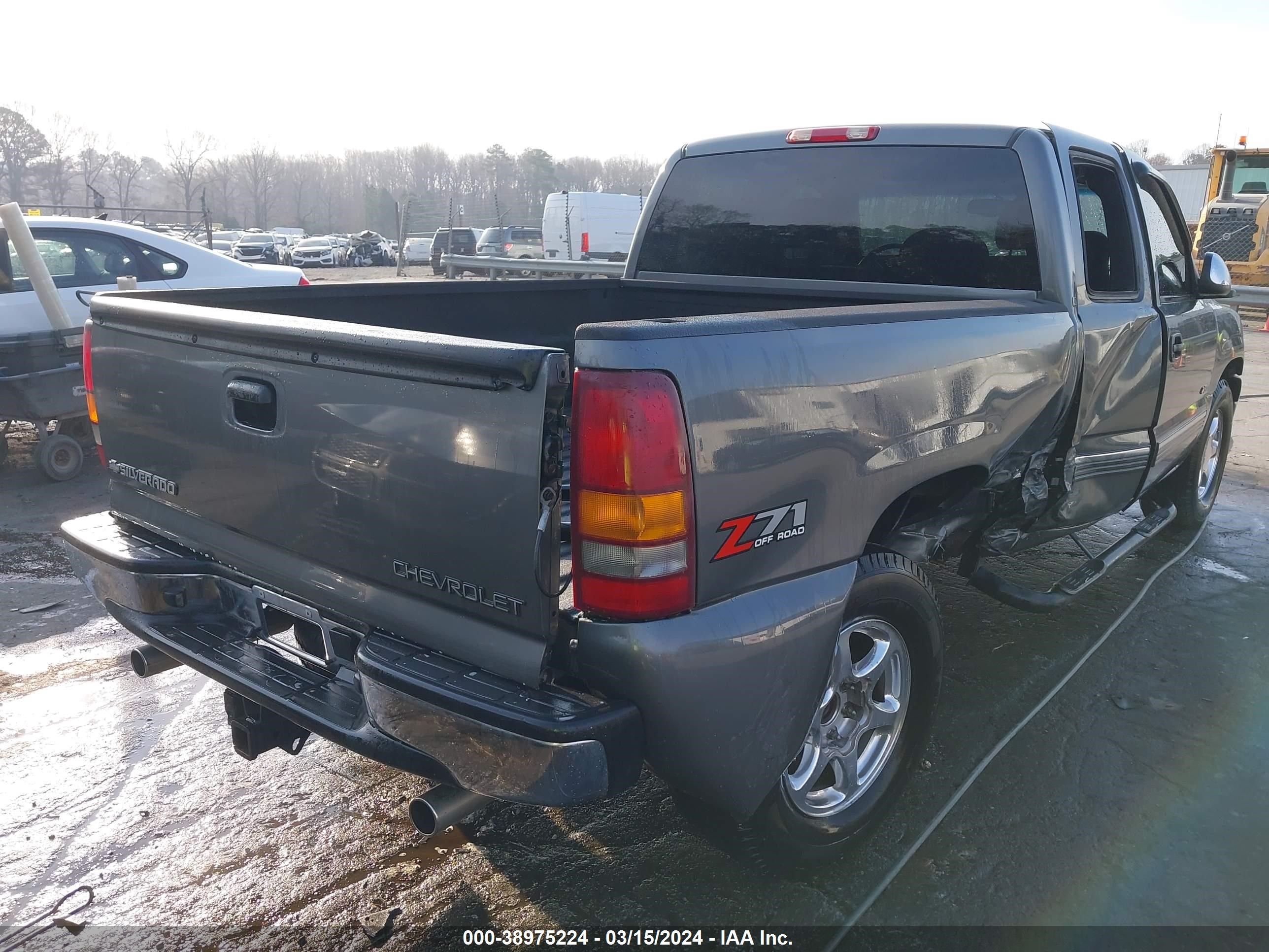 Photo 3 VIN: 2GCEC19T121372213 - CHEVROLET SILVERADO 