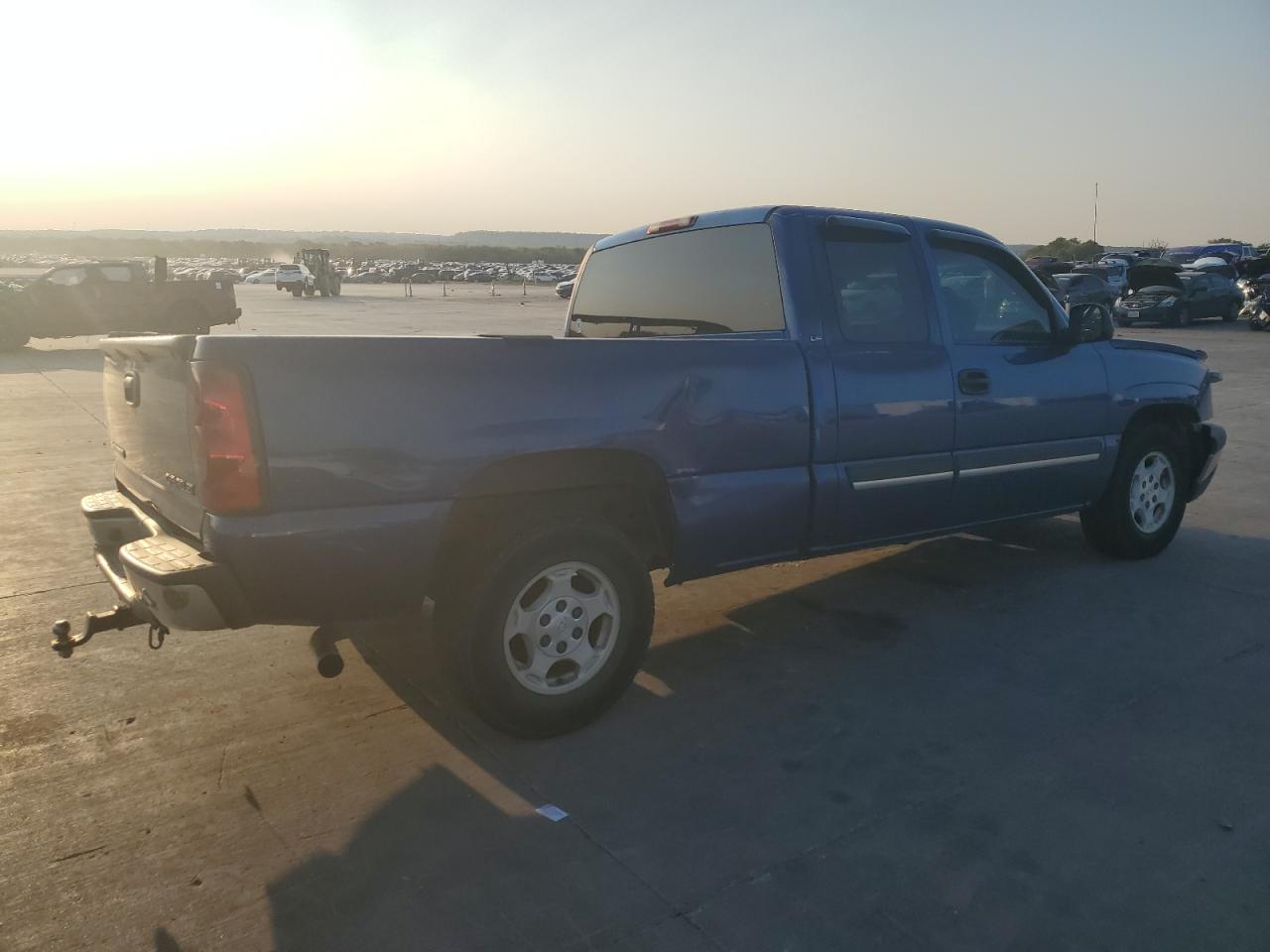 Photo 2 VIN: 2GCEC19T131195597 - CHEVROLET SILVERADO 