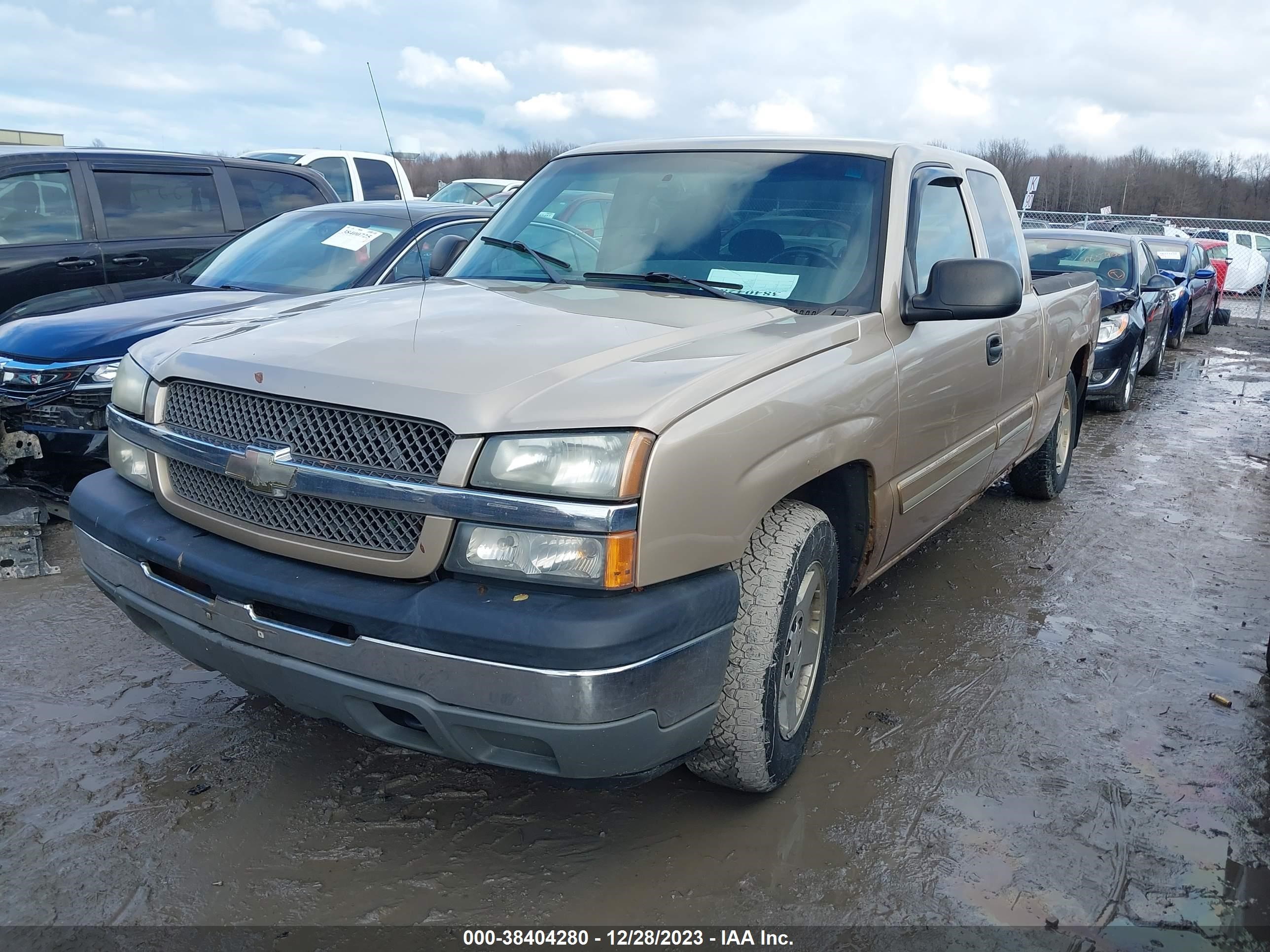 Photo 1 VIN: 2GCEC19T151396757 - CHEVROLET SILVERADO 