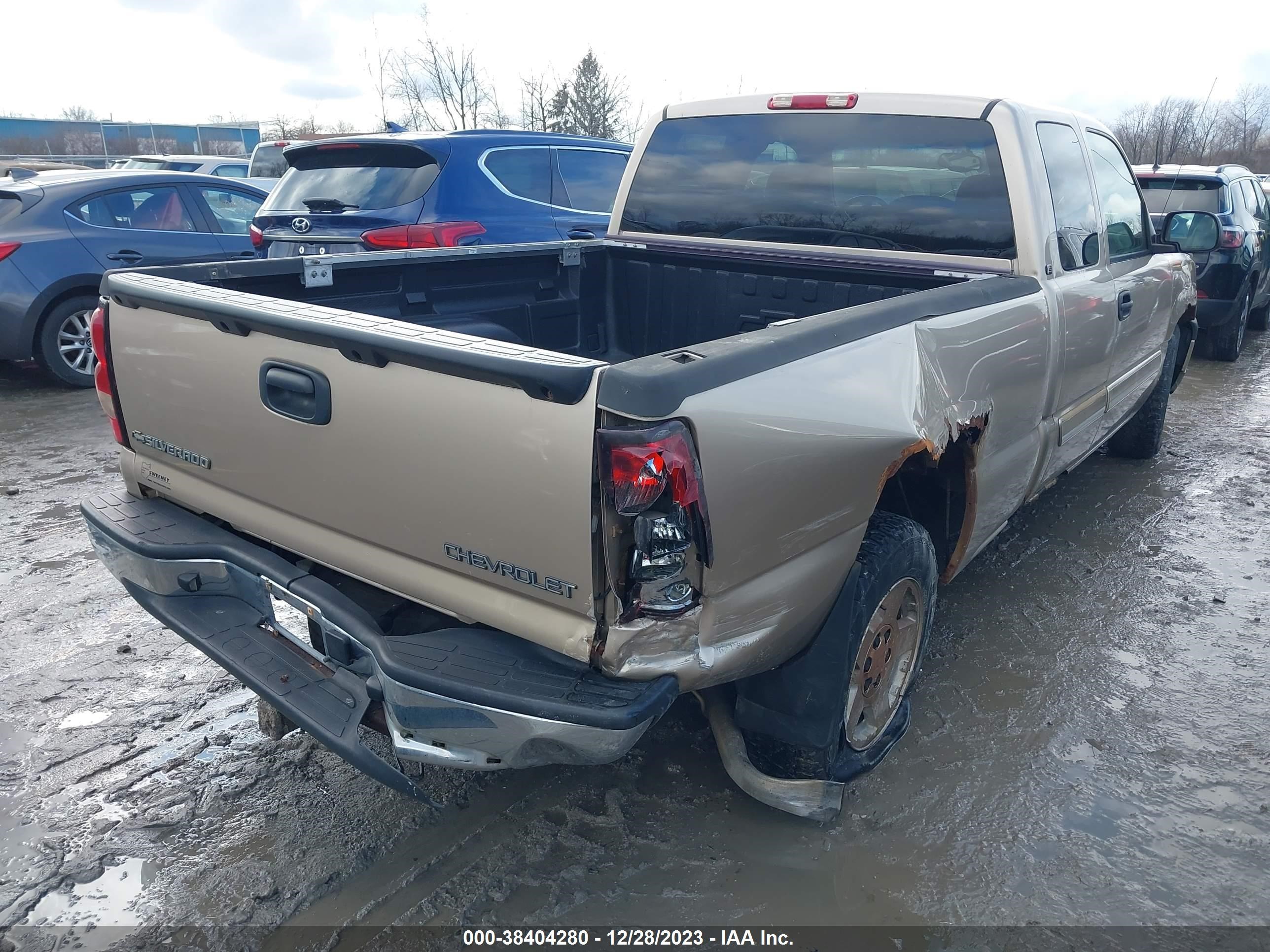 Photo 3 VIN: 2GCEC19T151396757 - CHEVROLET SILVERADO 