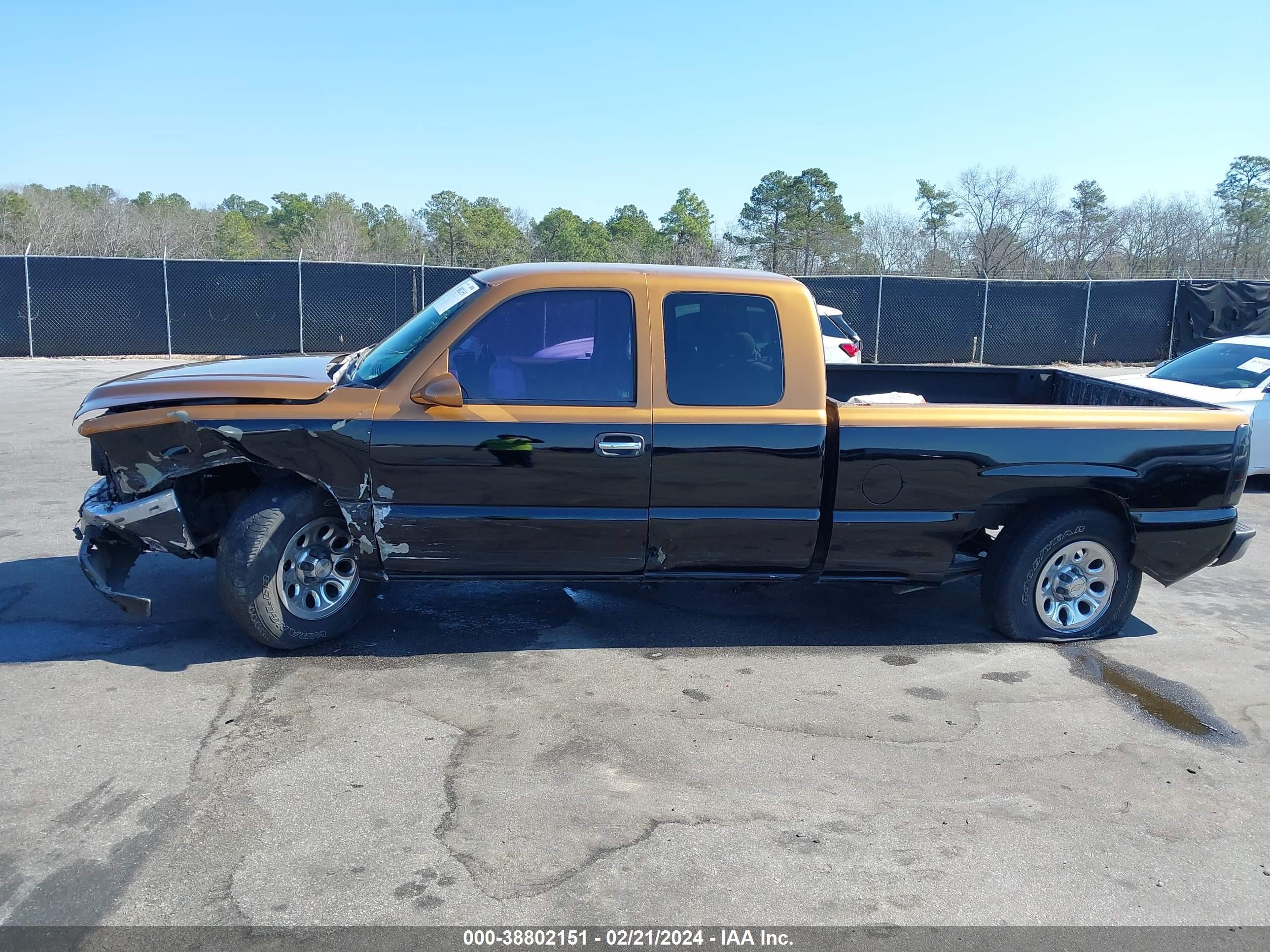 Photo 13 VIN: 2GCEC19T1X1176744 - CHEVROLET SILVERADO 