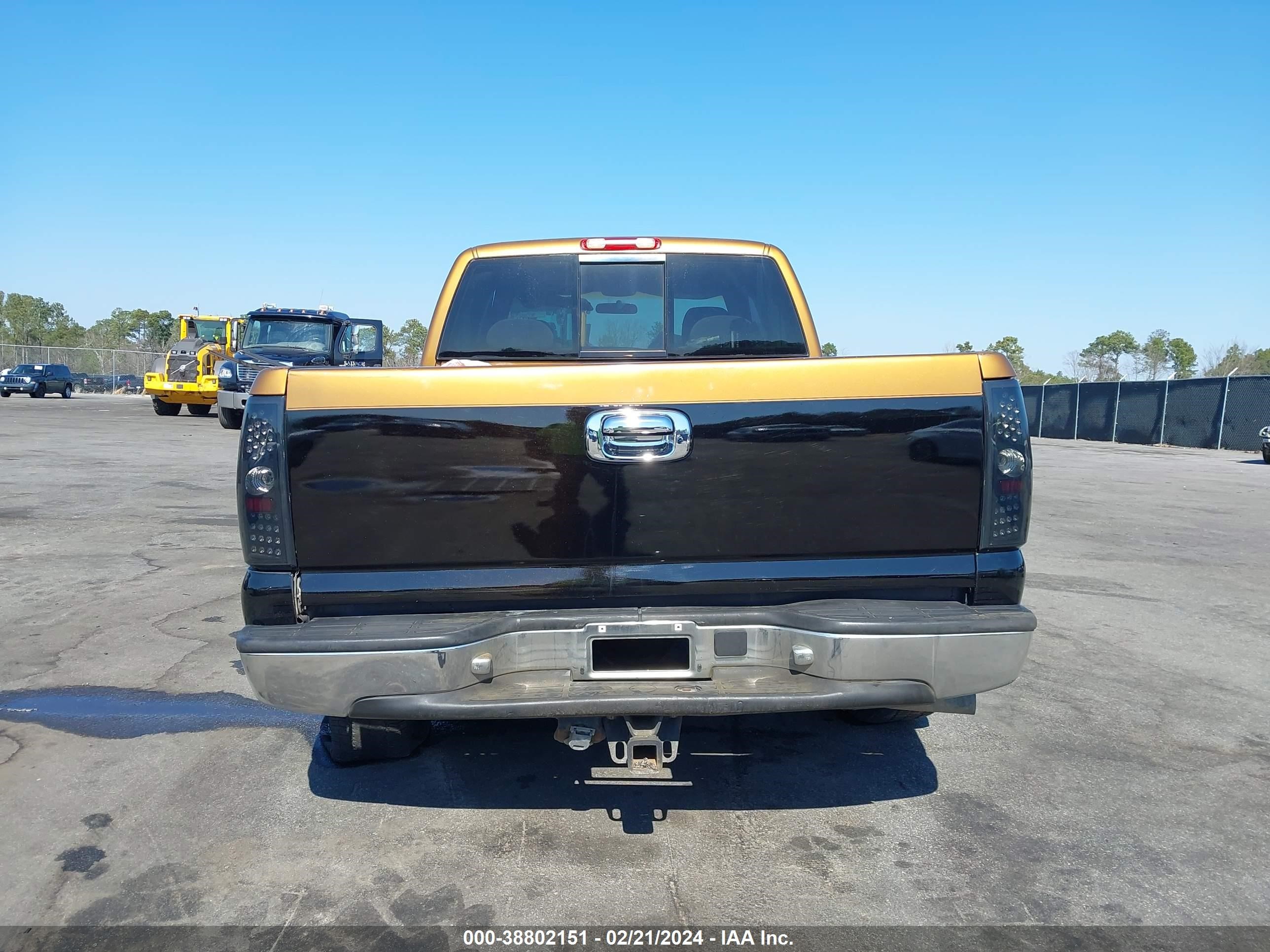 Photo 15 VIN: 2GCEC19T1X1176744 - CHEVROLET SILVERADO 