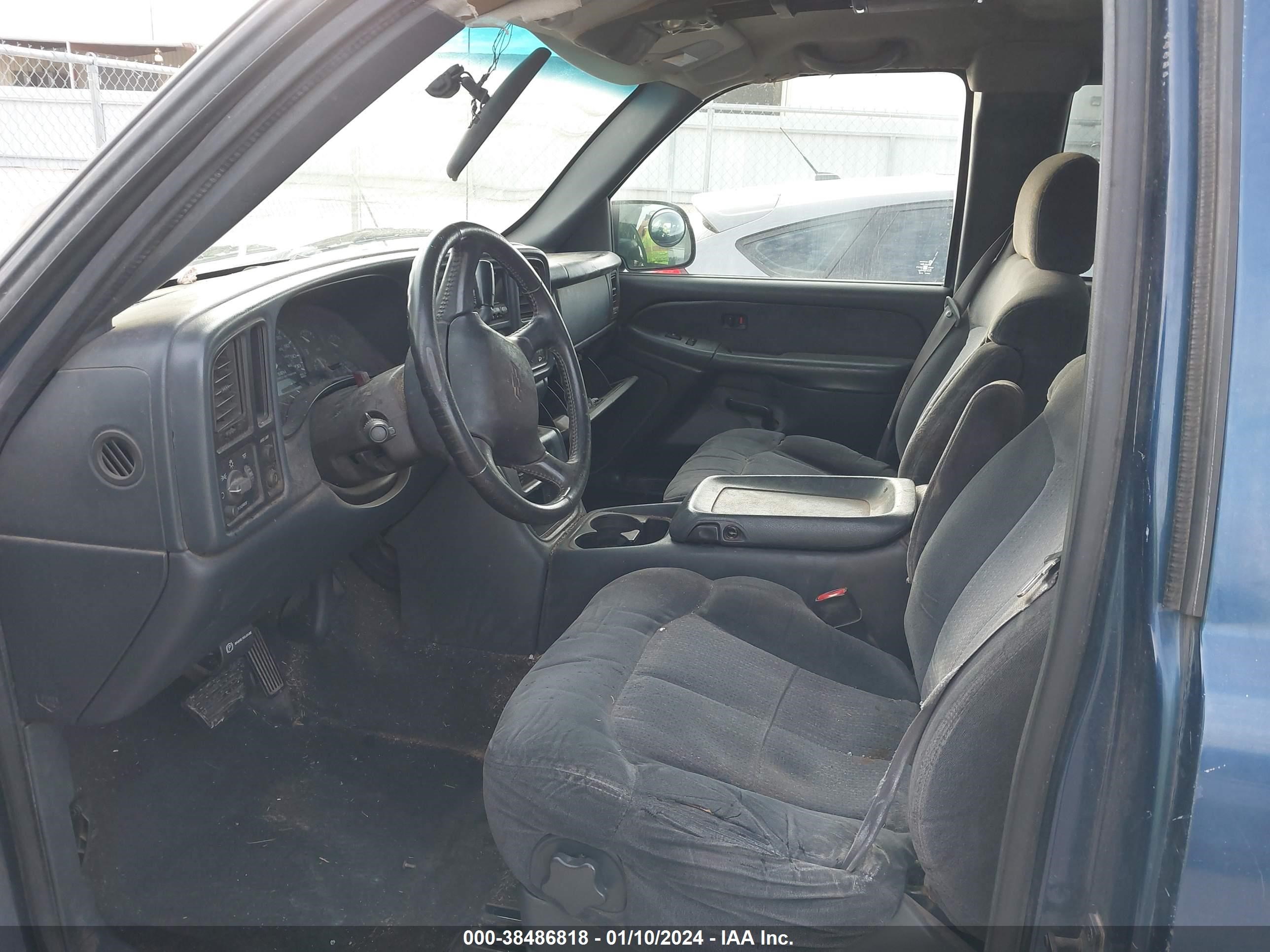 Photo 4 VIN: 2GCEC19T1Y1116985 - CHEVROLET SILVERADO 