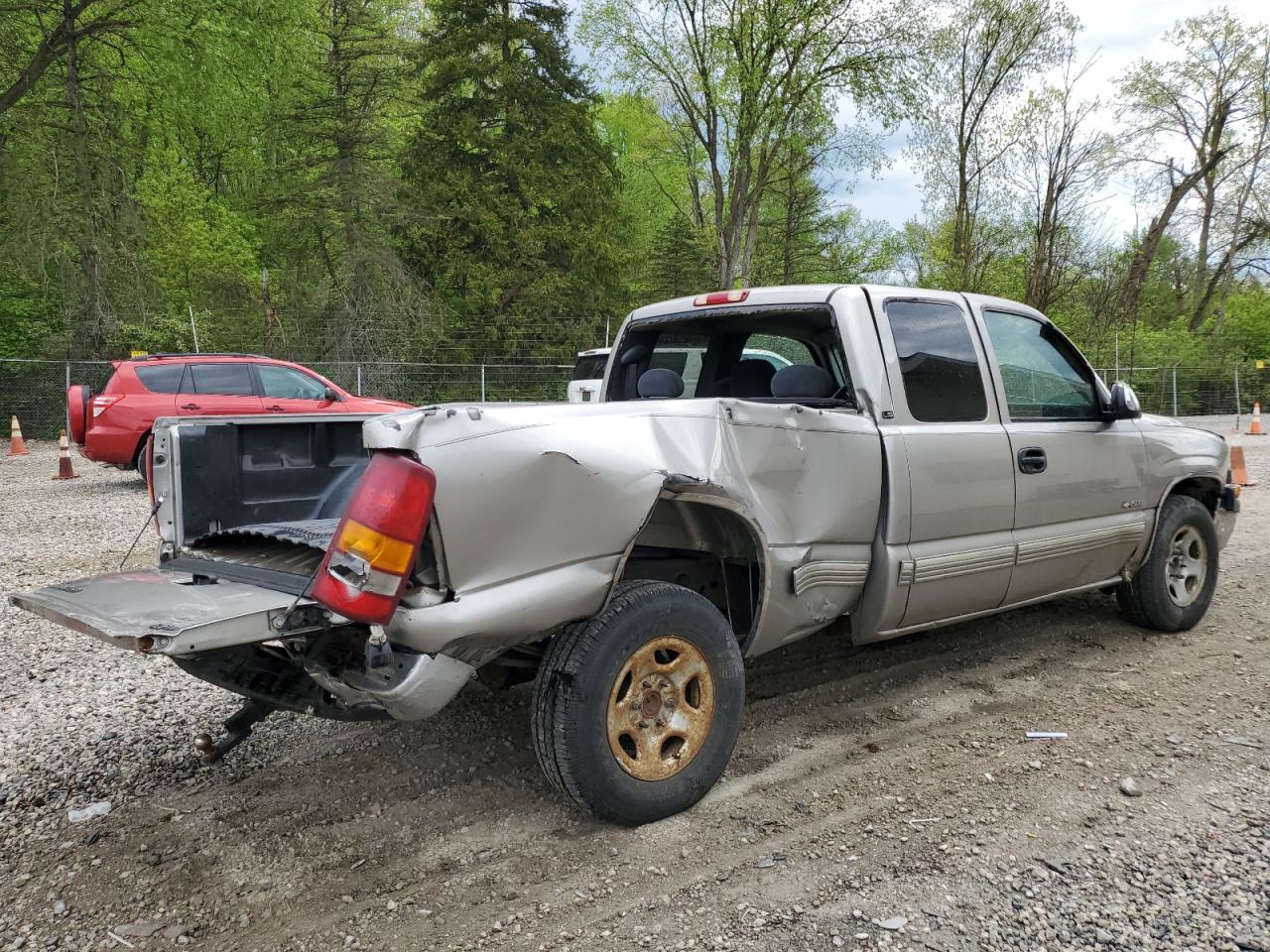 Photo 2 VIN: 2GCEC19T3Y1149504 - CHEVROLET SILVERADO 