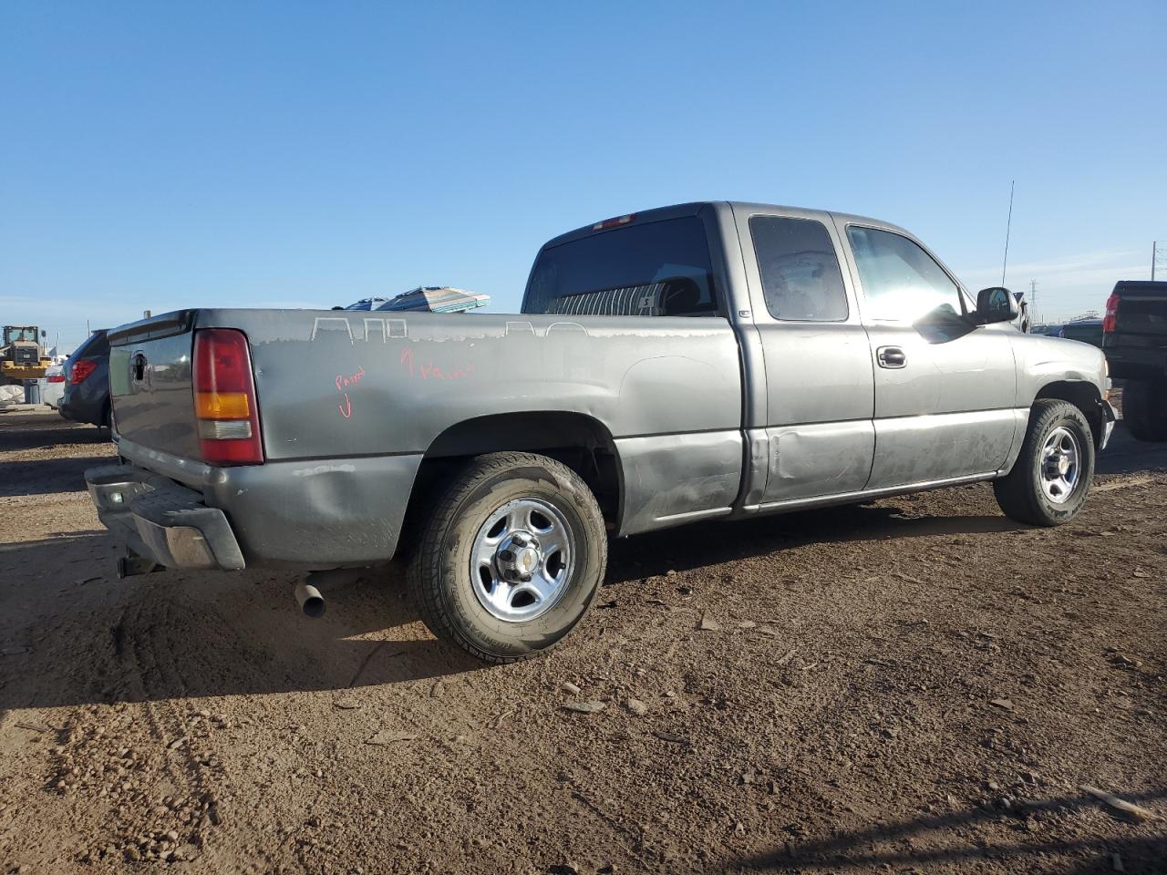 Photo 2 VIN: 2GCEC19T3Y1344728 - CHEVROLET SILVERADO 