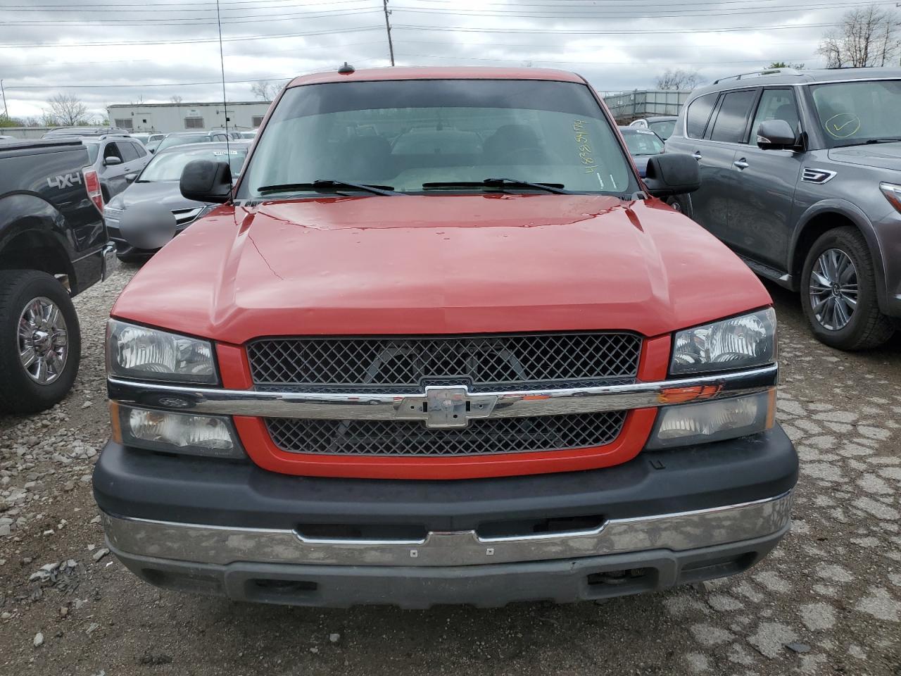 Photo 4 VIN: 2GCEC19T431250849 - CHEVROLET SILVERADO 