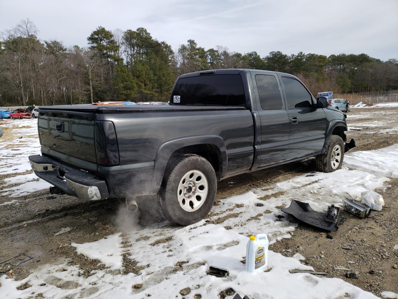 Photo 2 VIN: 2GCEC19T431390951 - CHEVROLET SILVERADO 