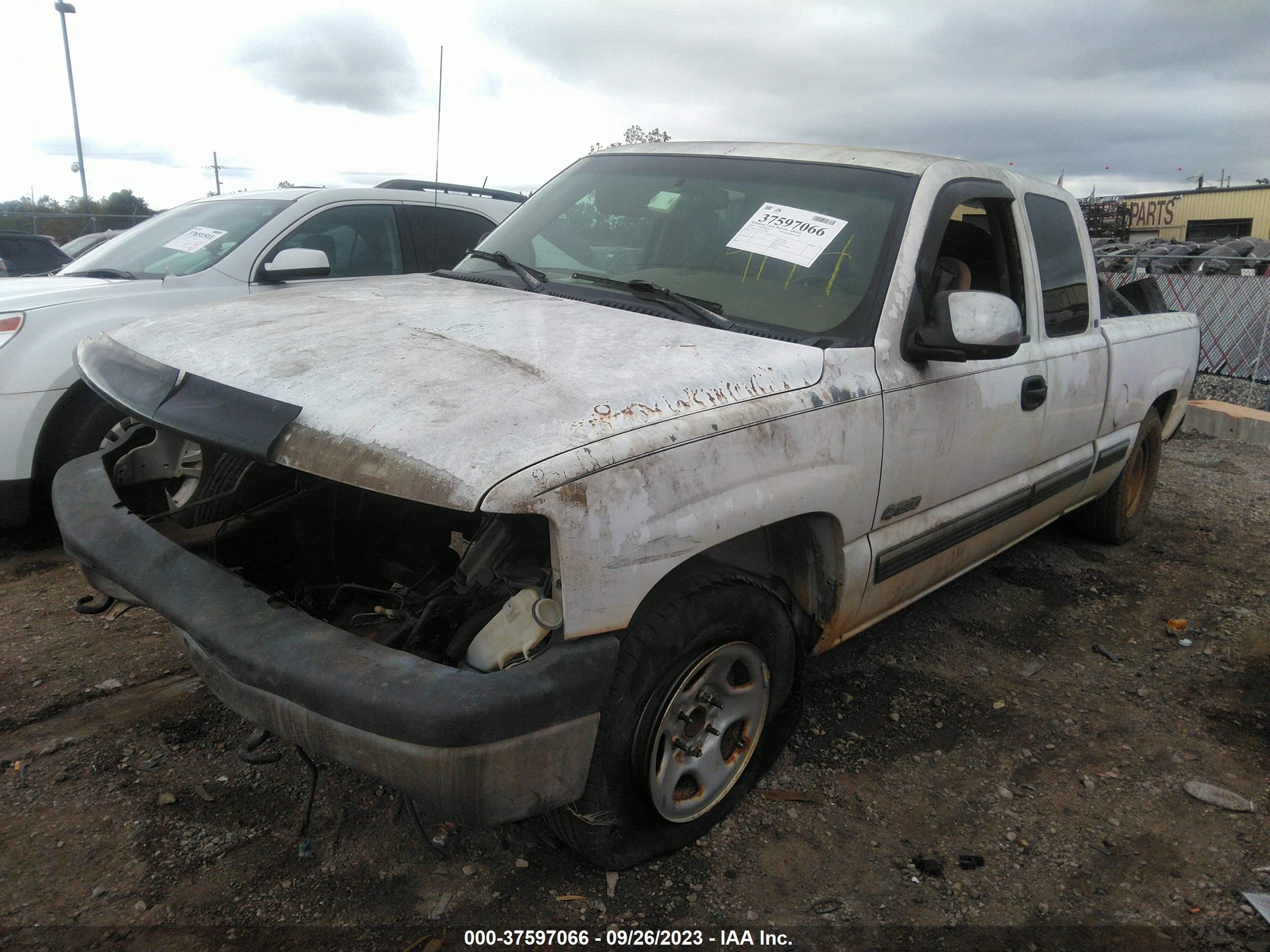 Photo 1 VIN: 2GCEC19T4Y1124174 - CHEVROLET SILVERADO 