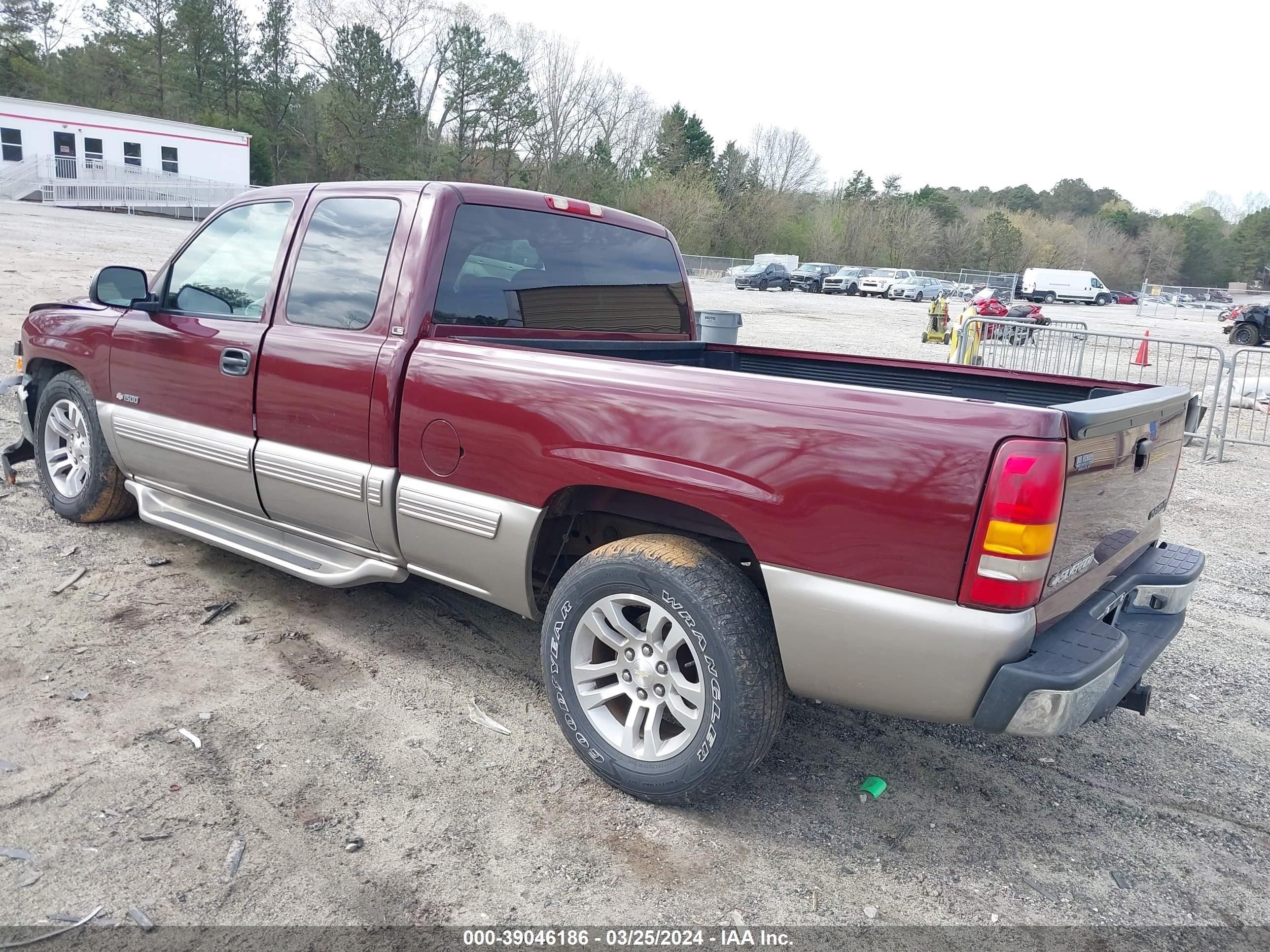 Photo 2 VIN: 2GCEC19T621340549 - CHEVROLET SILVERADO 