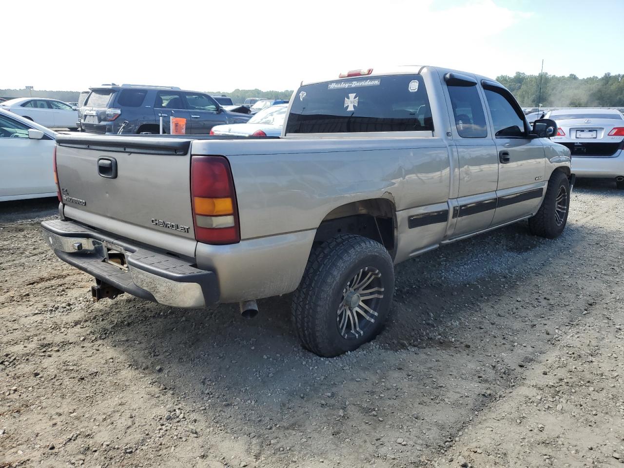 Photo 2 VIN: 2GCEC19T711144165 - CHEVROLET SILVERADO 