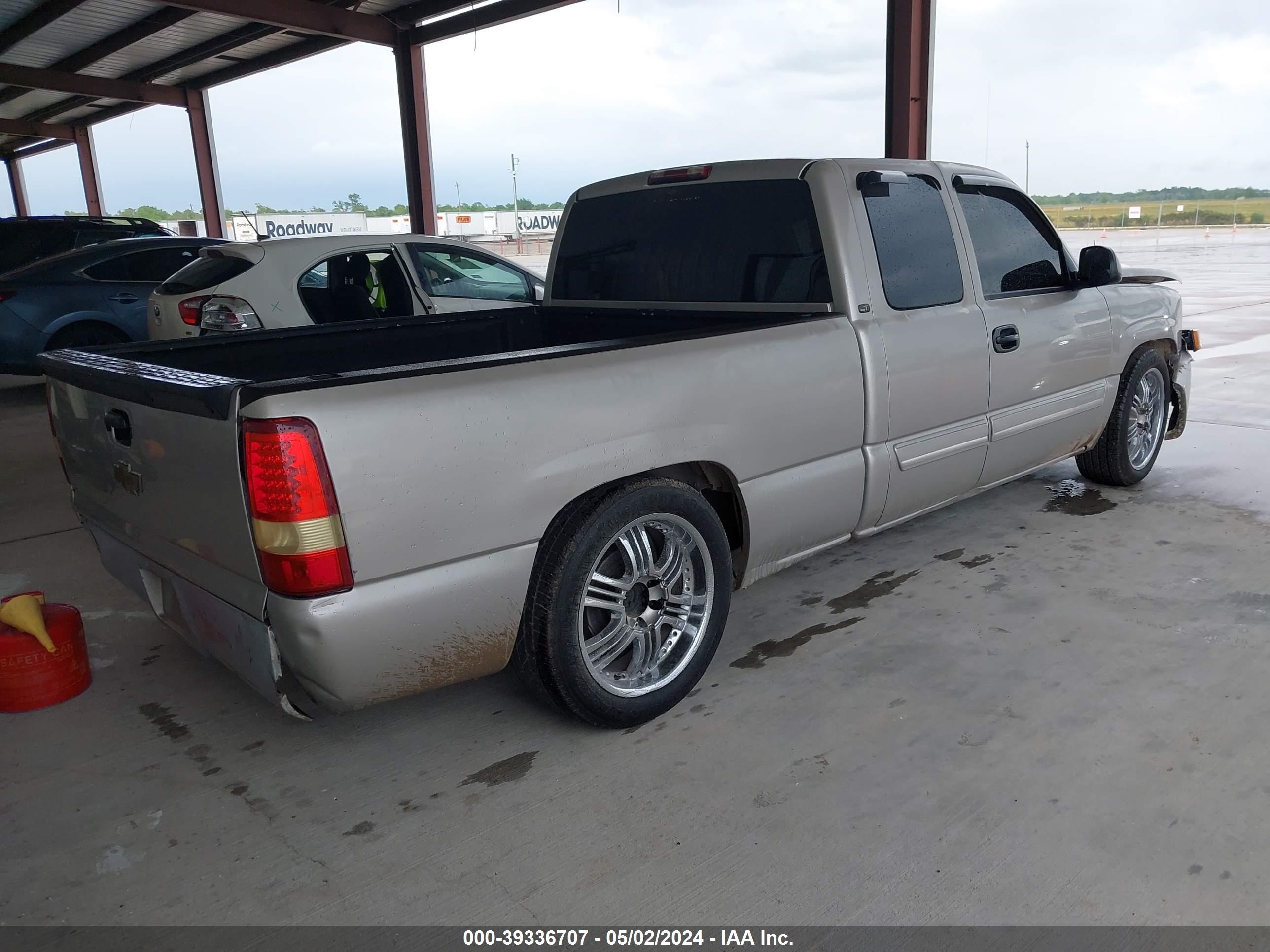 Photo 3 VIN: 2GCEC19T761278469 - CHEVROLET SILVERADO 