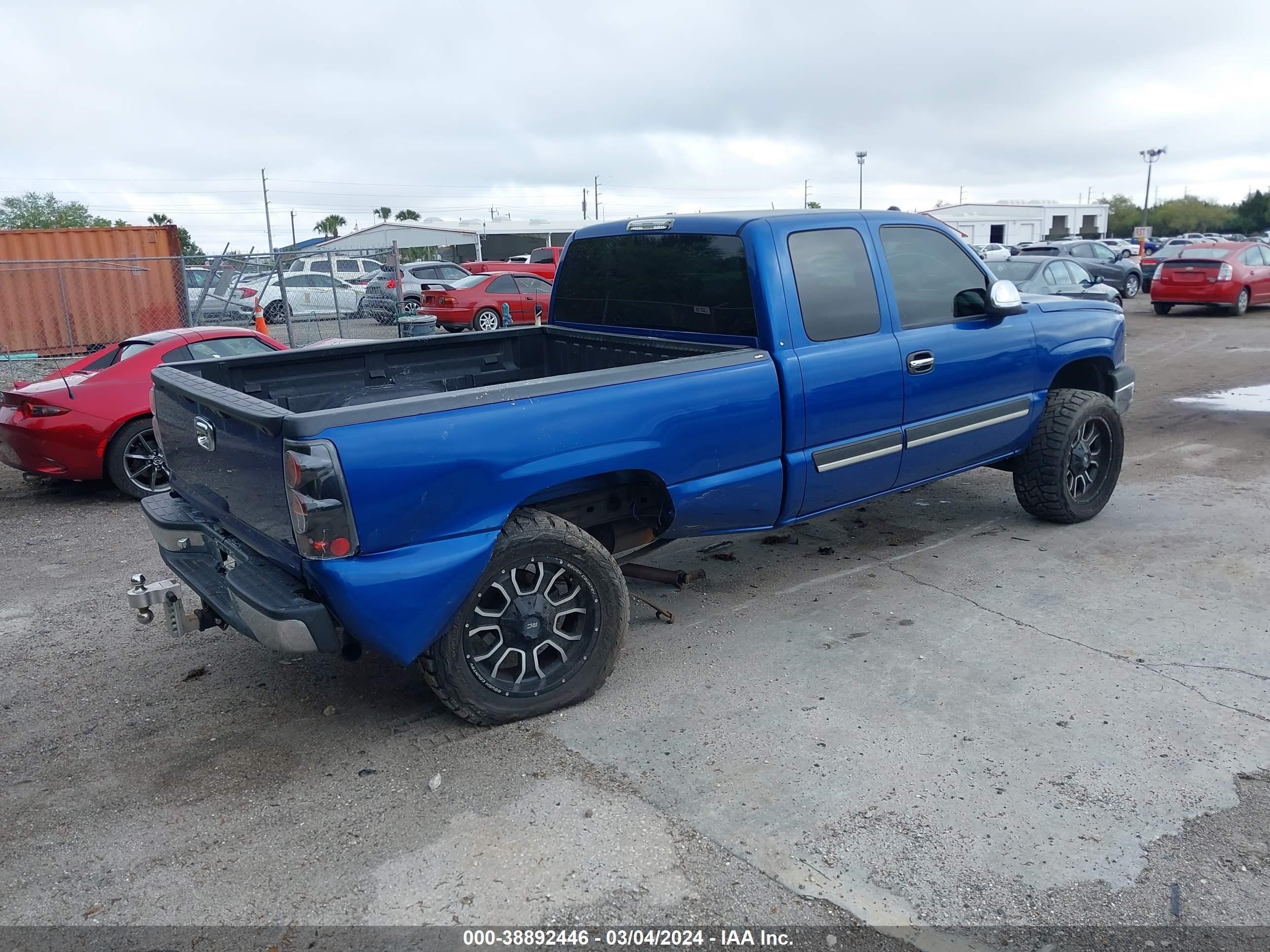 Photo 3 VIN: 2GCEC19T941243459 - CHEVROLET SILVERADO 