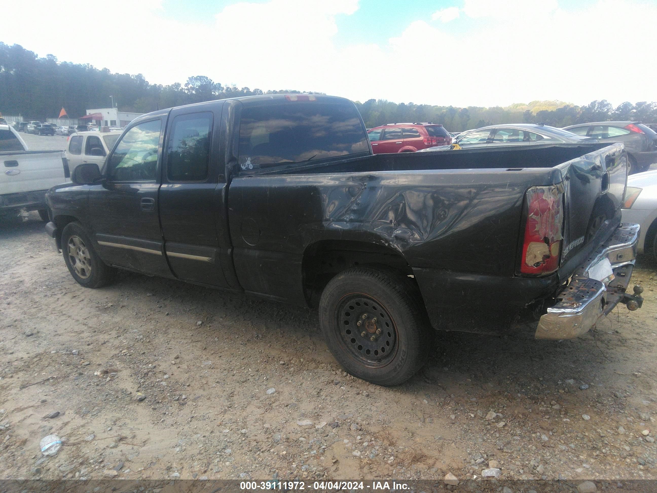 Photo 2 VIN: 2GCEC19T951303225 - CHEVROLET SILVERADO 