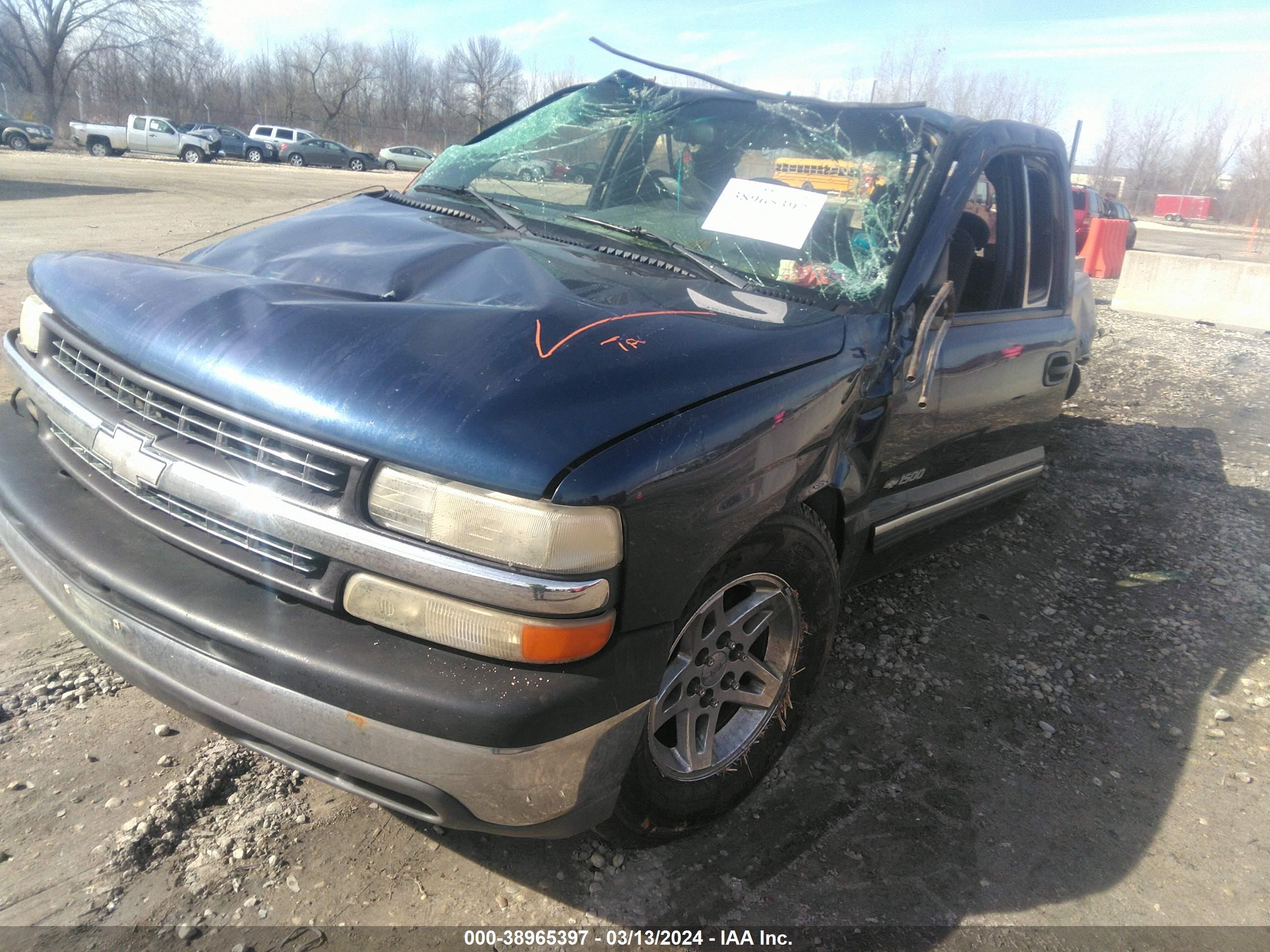 Photo 1 VIN: 2GCEC19T9Y1372601 - CHEVROLET SILVERADO 