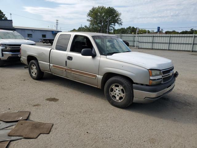 Photo 3 VIN: 2GCEC19TX31211442 - CHEVROLET SILVERADO 