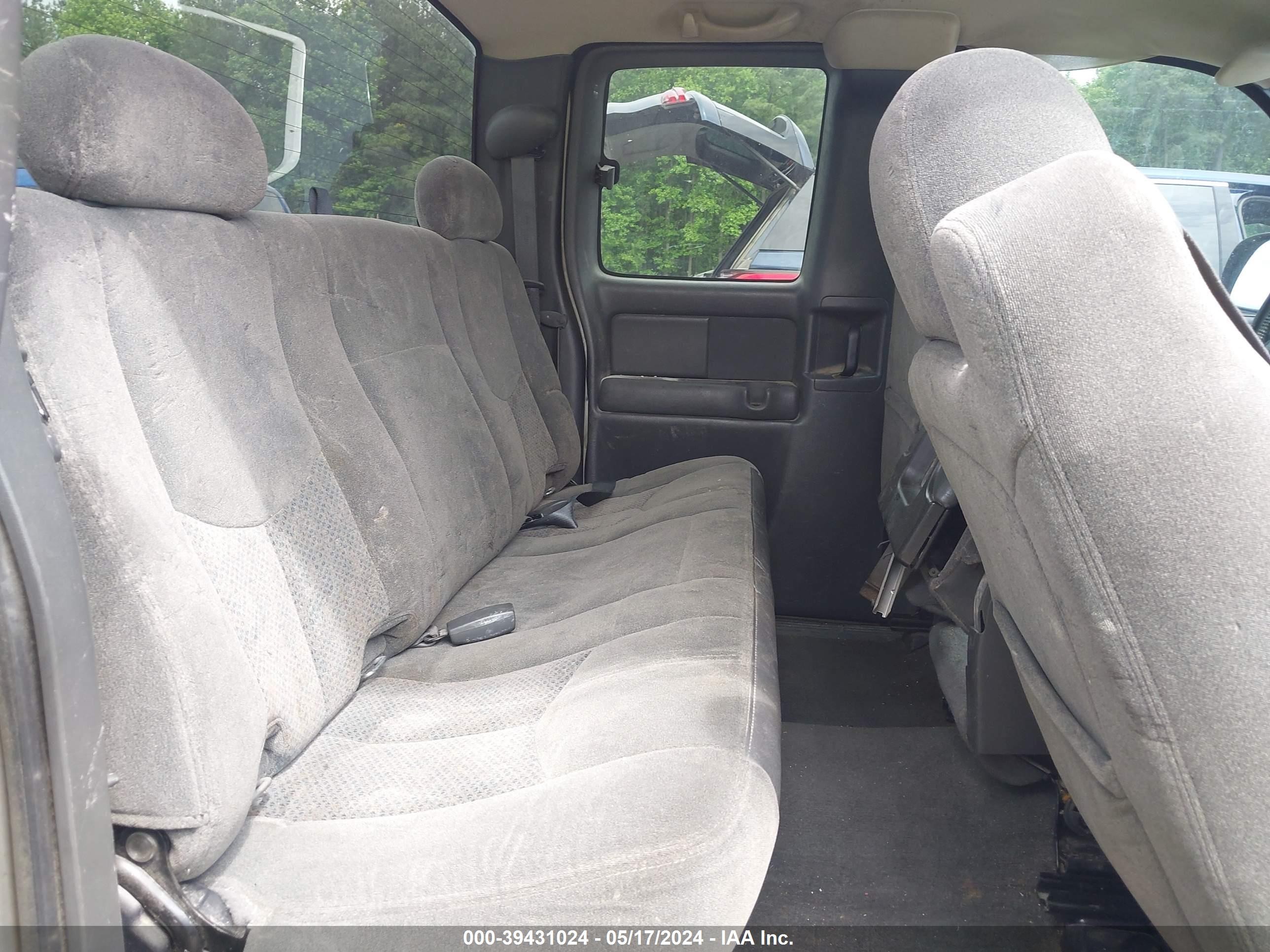 Photo 7 VIN: 2GCEC19TX51126068 - CHEVROLET SILVERADO 