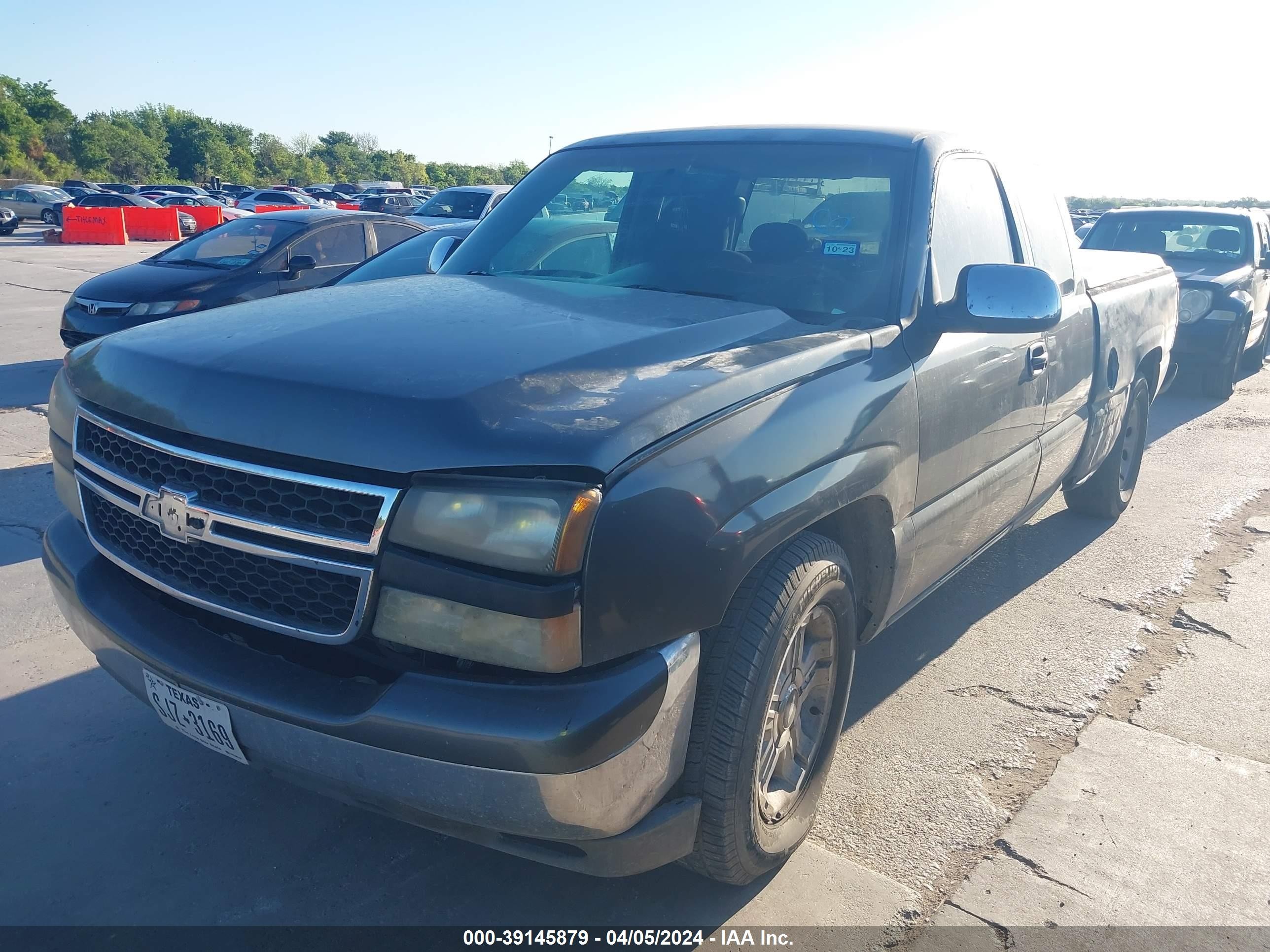 Photo 1 VIN: 2GCEC19TXX1200253 - CHEVROLET SILVERADO 