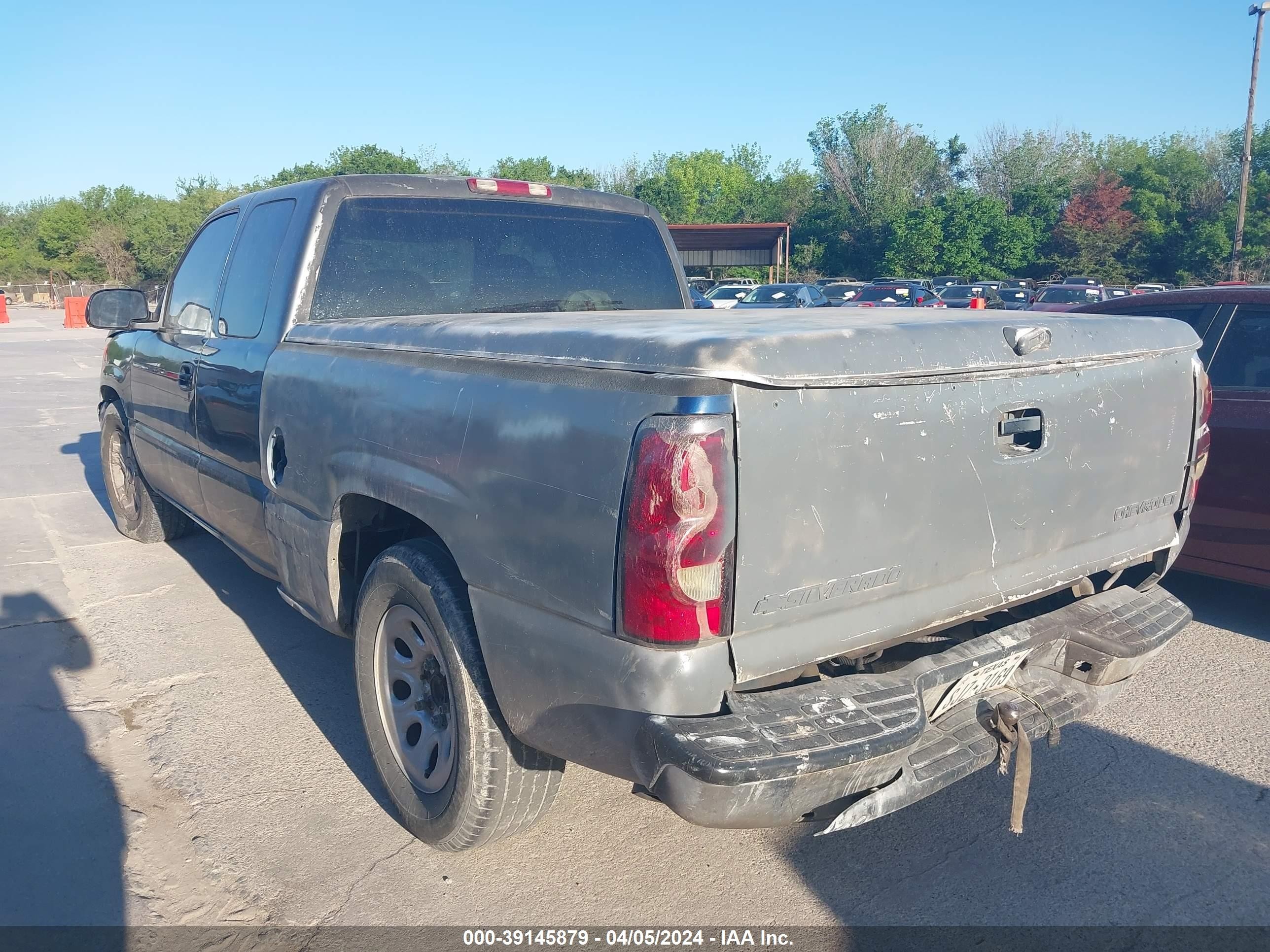 Photo 2 VIN: 2GCEC19TXX1200253 - CHEVROLET SILVERADO 