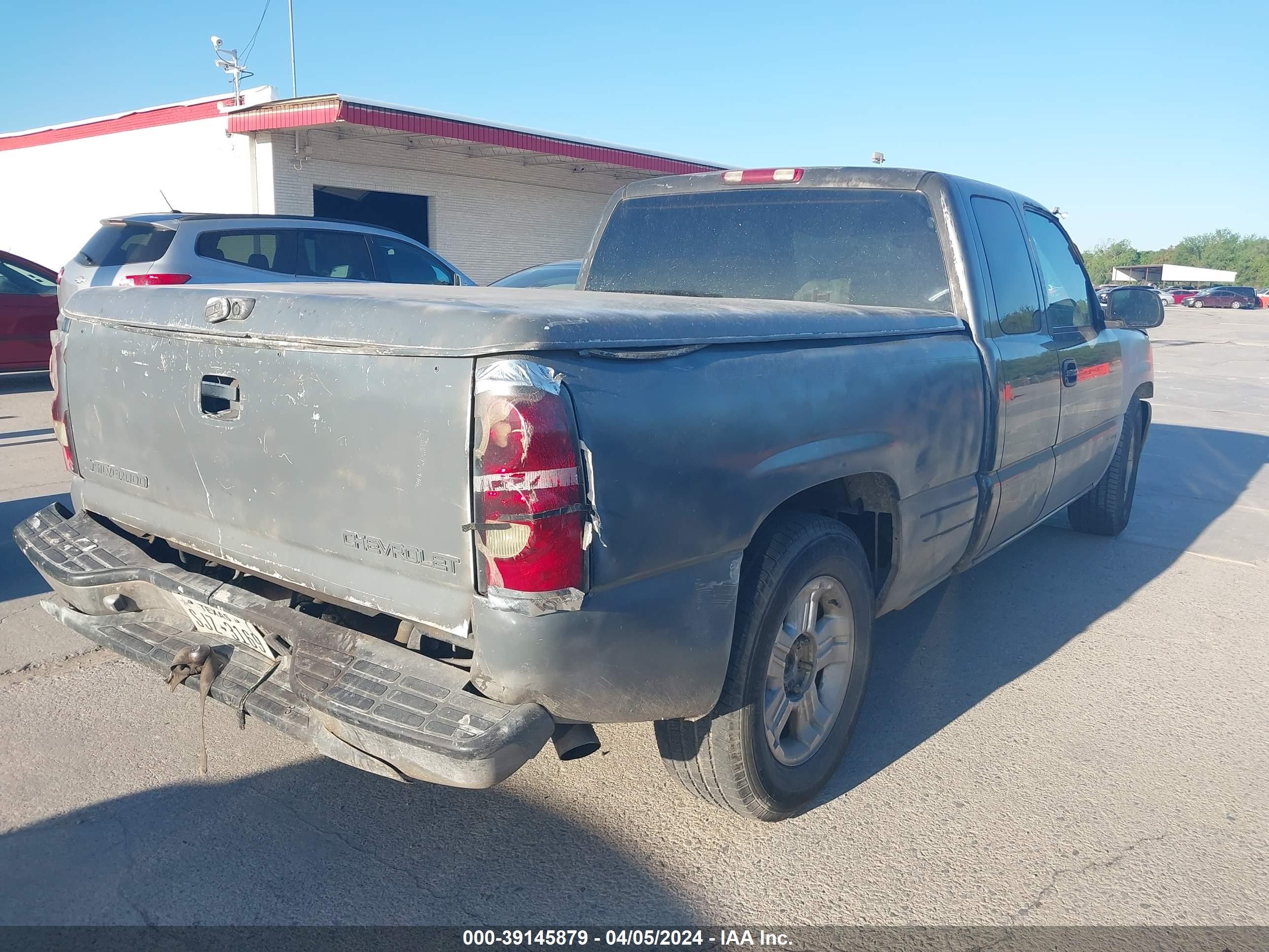 Photo 3 VIN: 2GCEC19TXX1200253 - CHEVROLET SILVERADO 